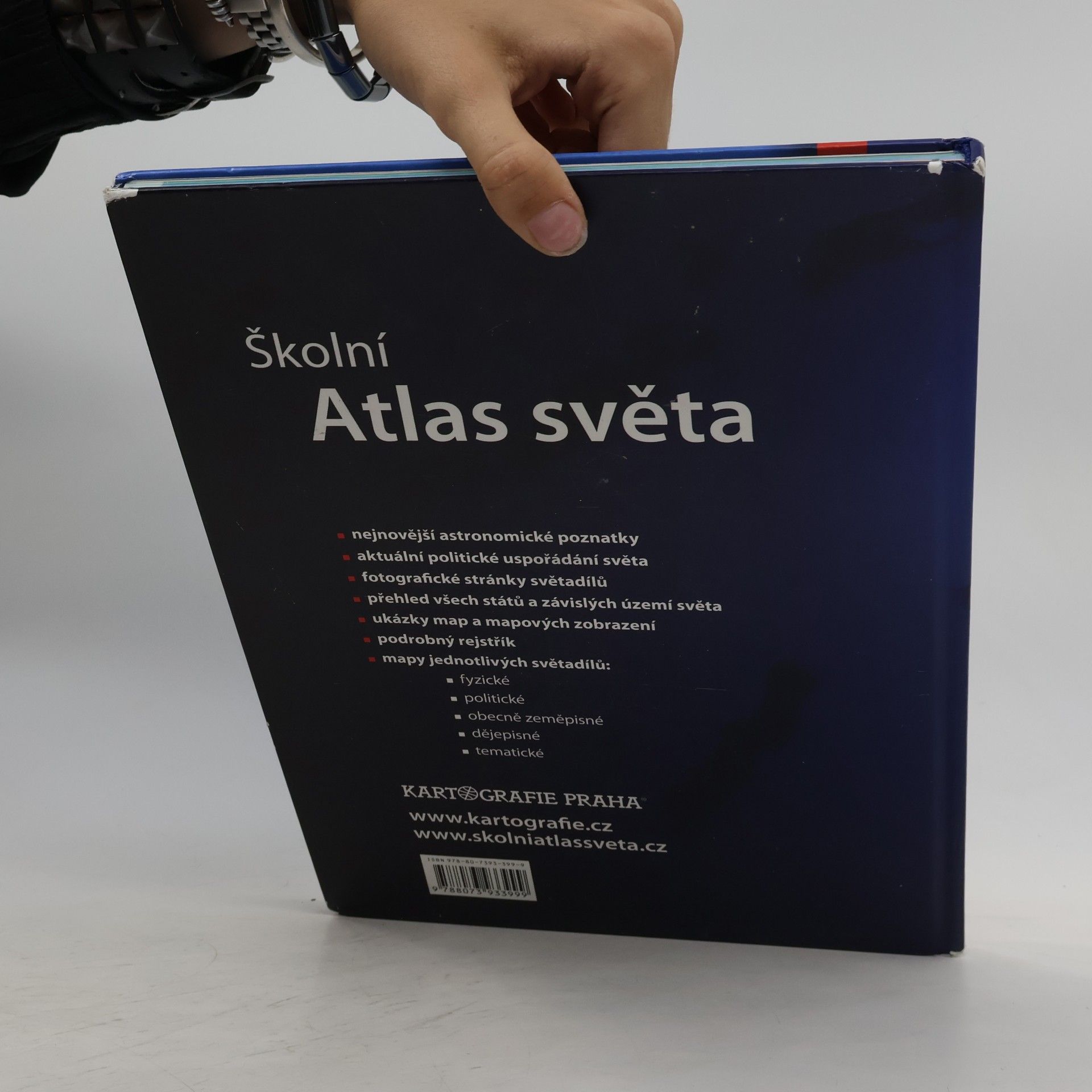 Various authors Školní atlas světa