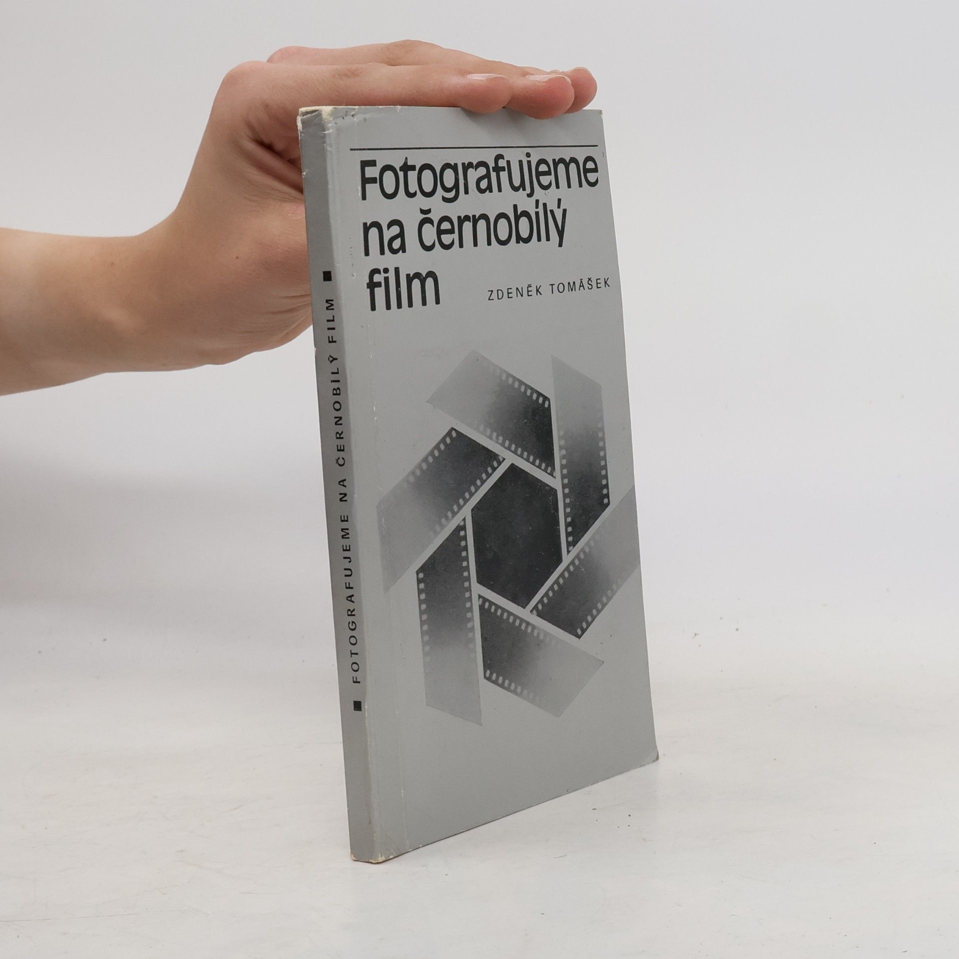 Zdeněk Tomášek Fotografujeme na černobílý film