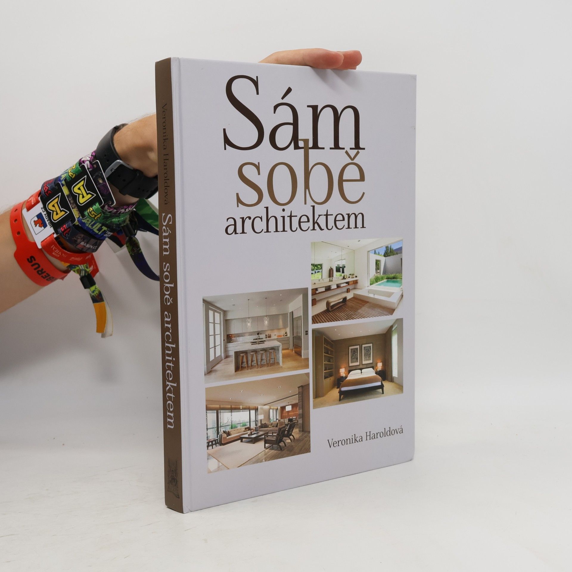 Veronika Haroldová Sám sobě architektem