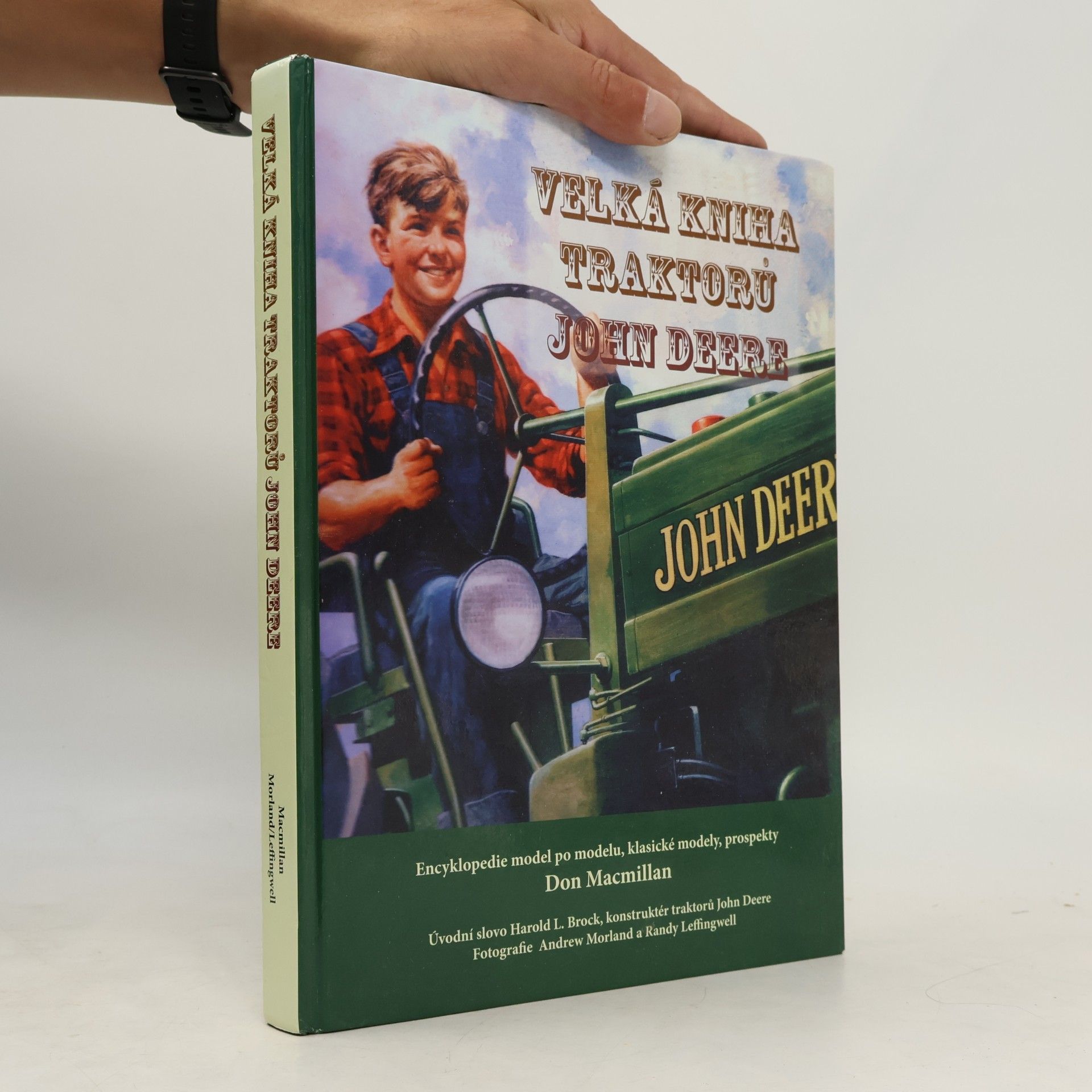 Don Macmillan Velká kniha traktorů John Deere