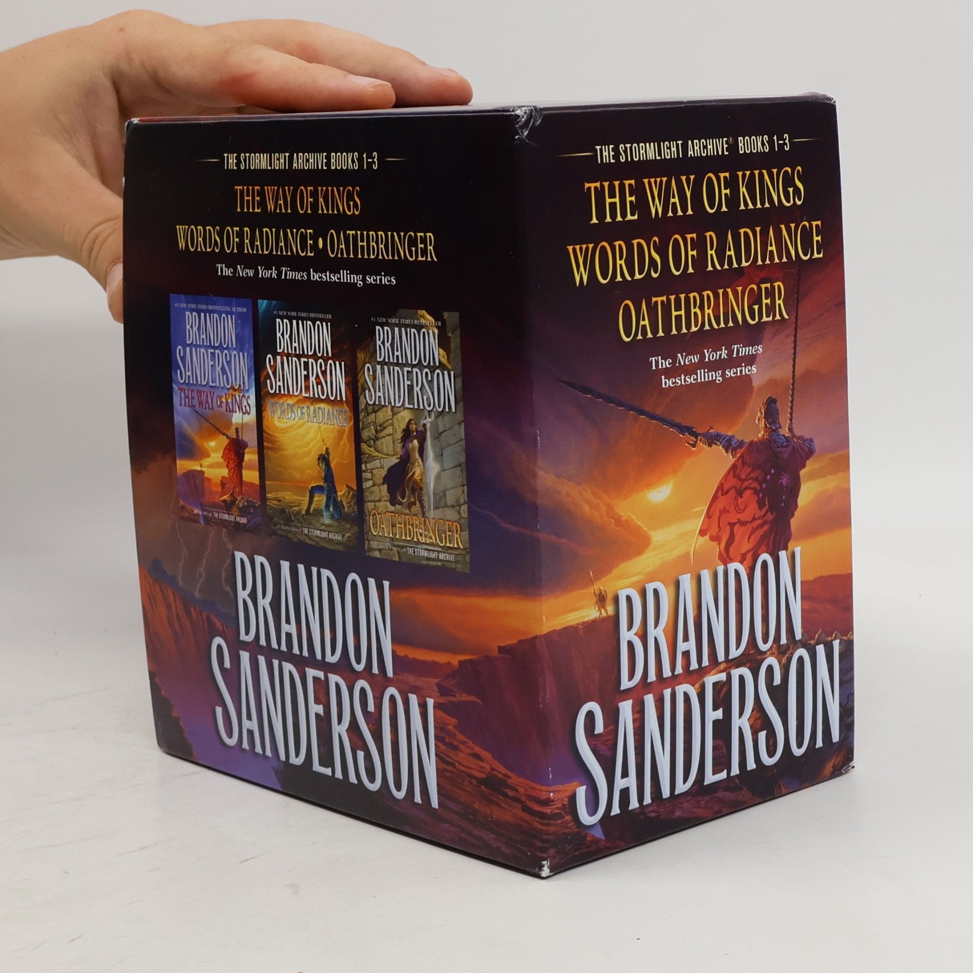 Stormlight Archive MM Boxed Set I, Books 1-3: The Way of Kings, Words of Radiance, Oathbringer