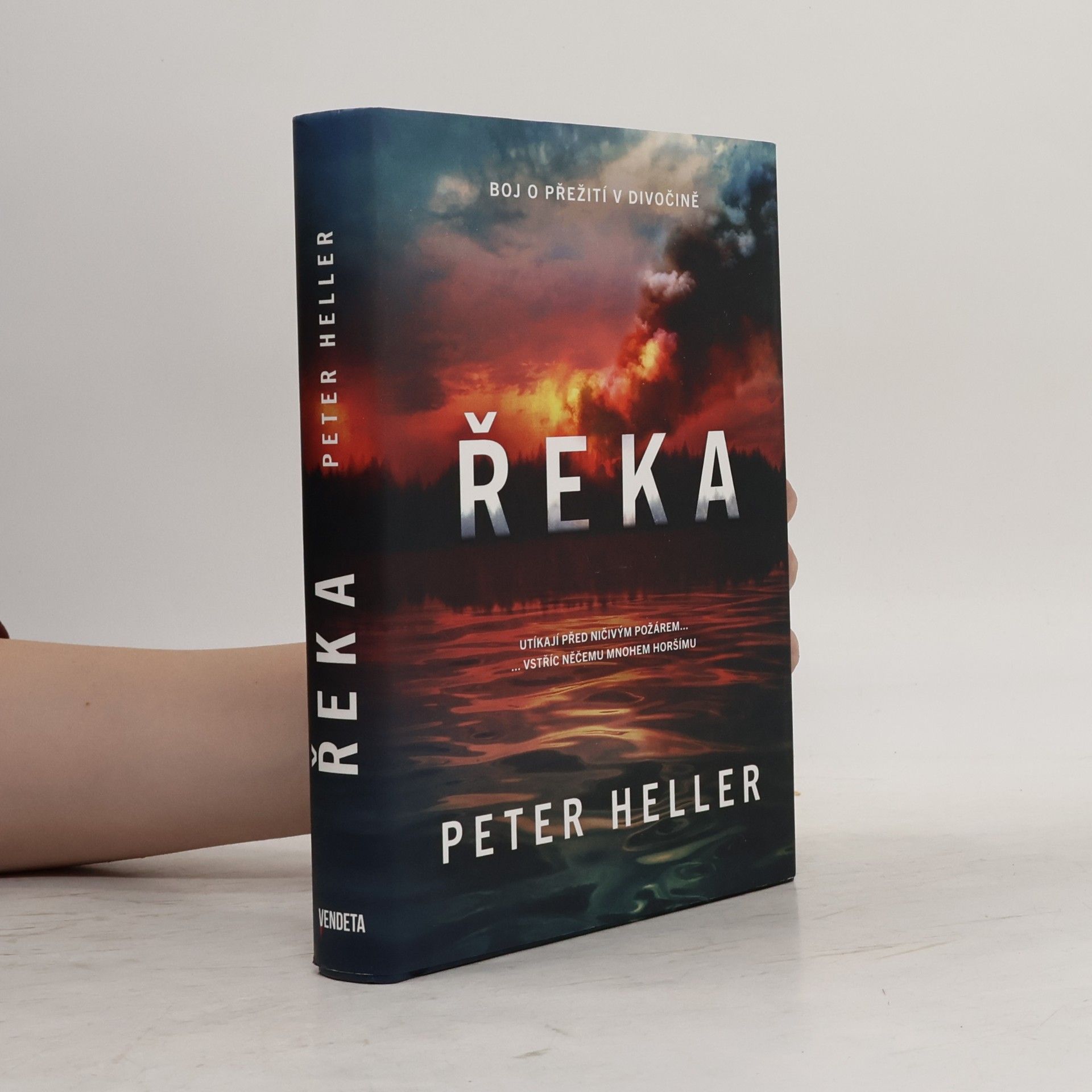 Peter Heller Řeka