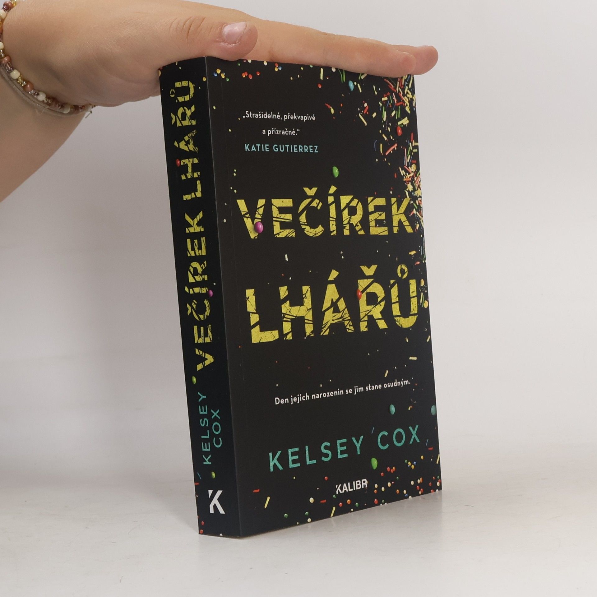 Večírek lhářů