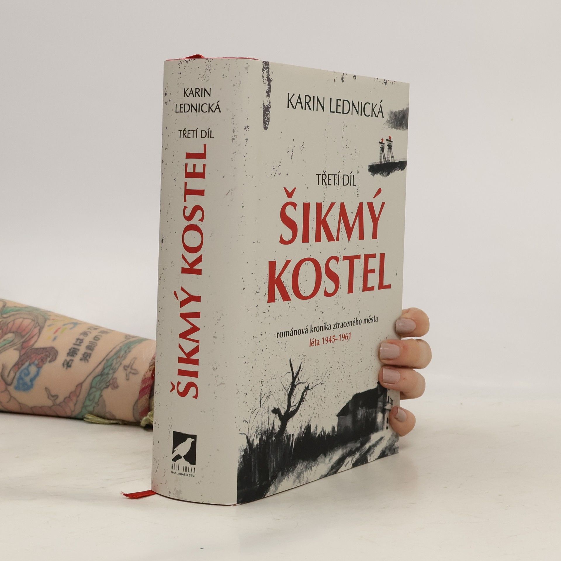 Karin Lednická Šikmý kostel 3