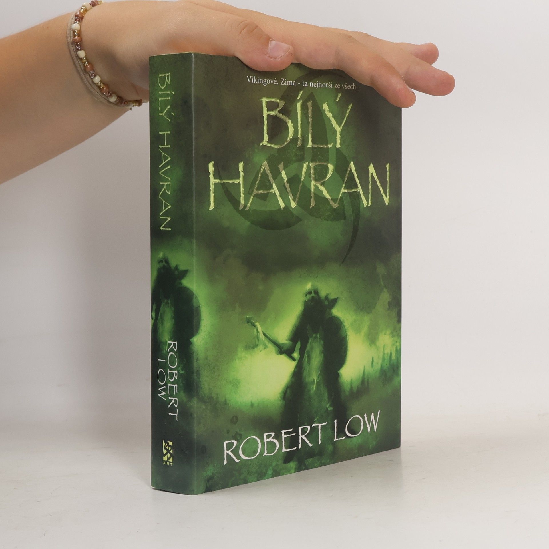 Robert Low Bílý havran