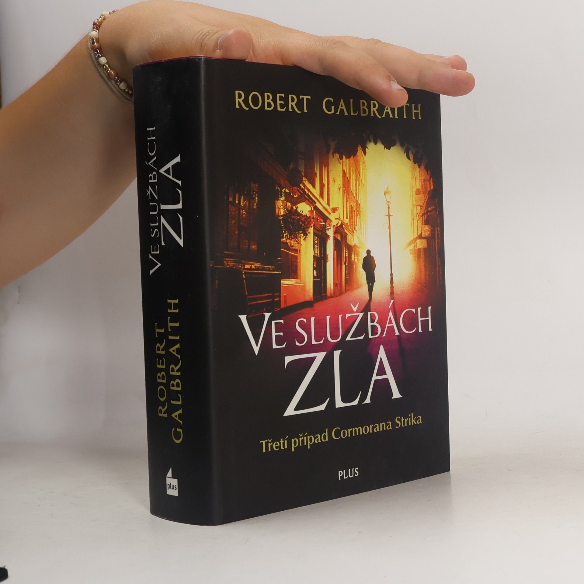 J. K. Rowling Ve službách zla