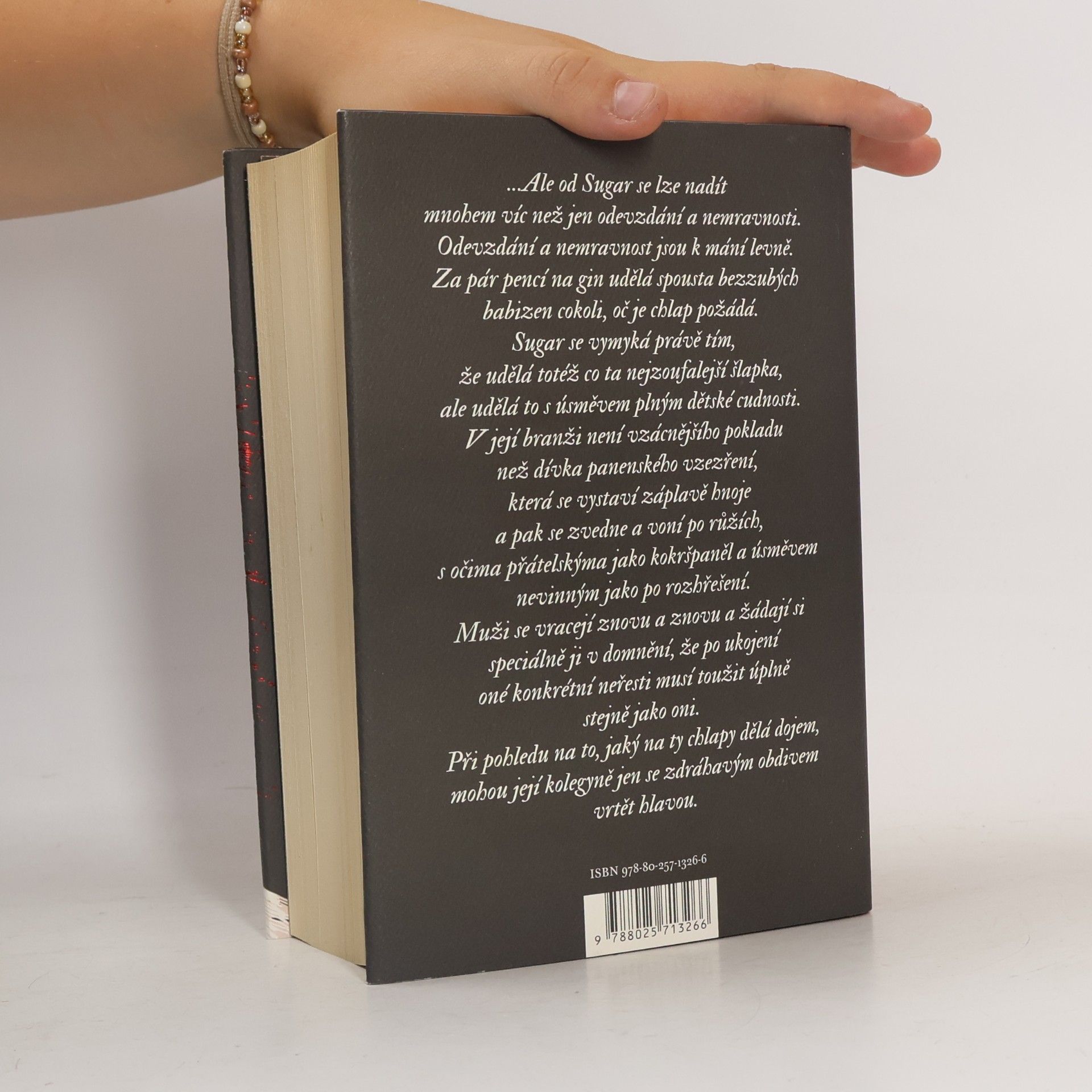 Michel Faber Kvítek karmínový a bílý