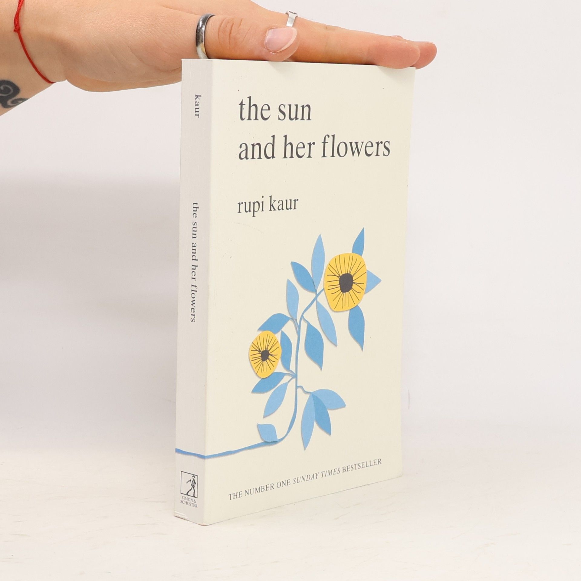 Rupi Kaur The Sun And Her Flowers