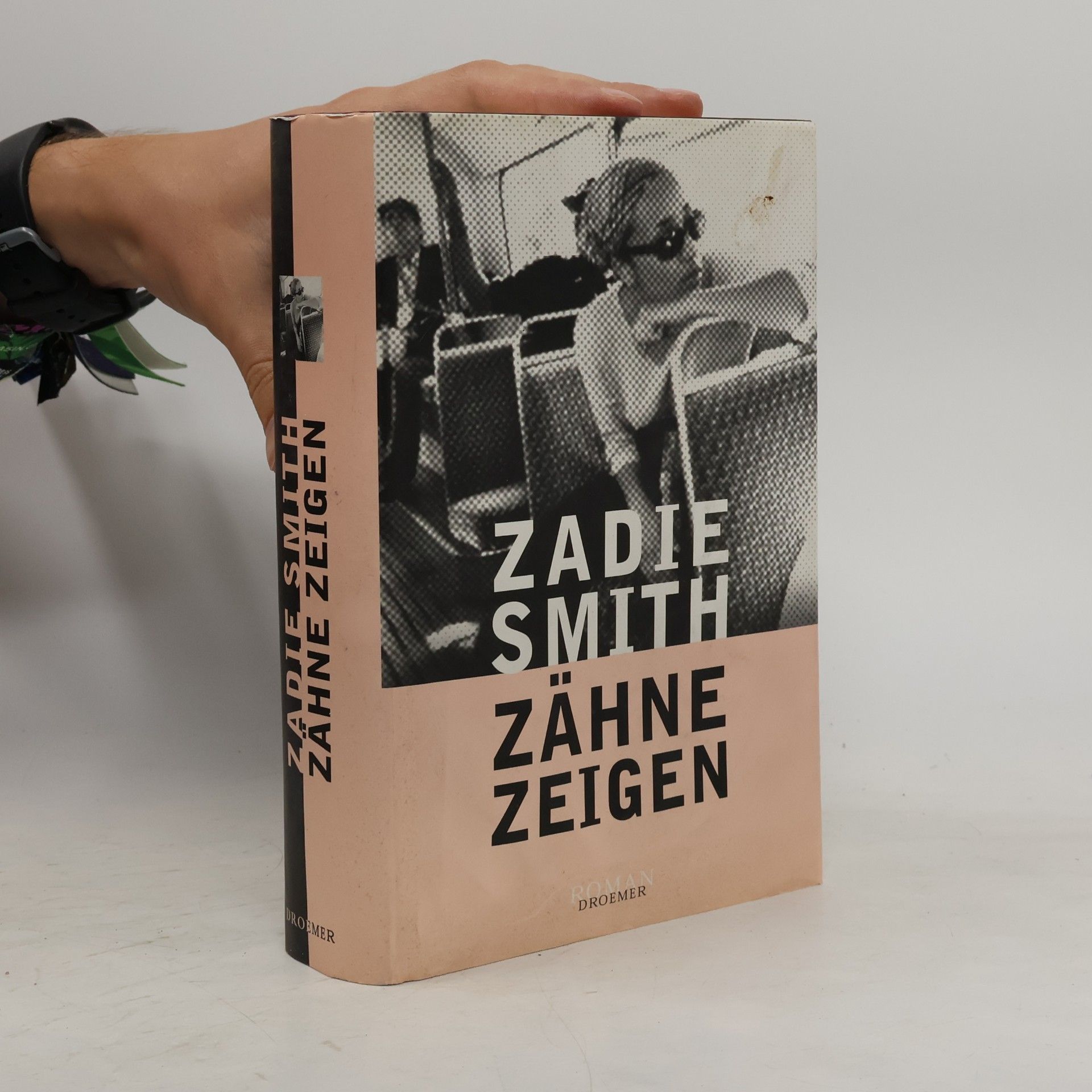 Zadie Smith Zähne zeigen