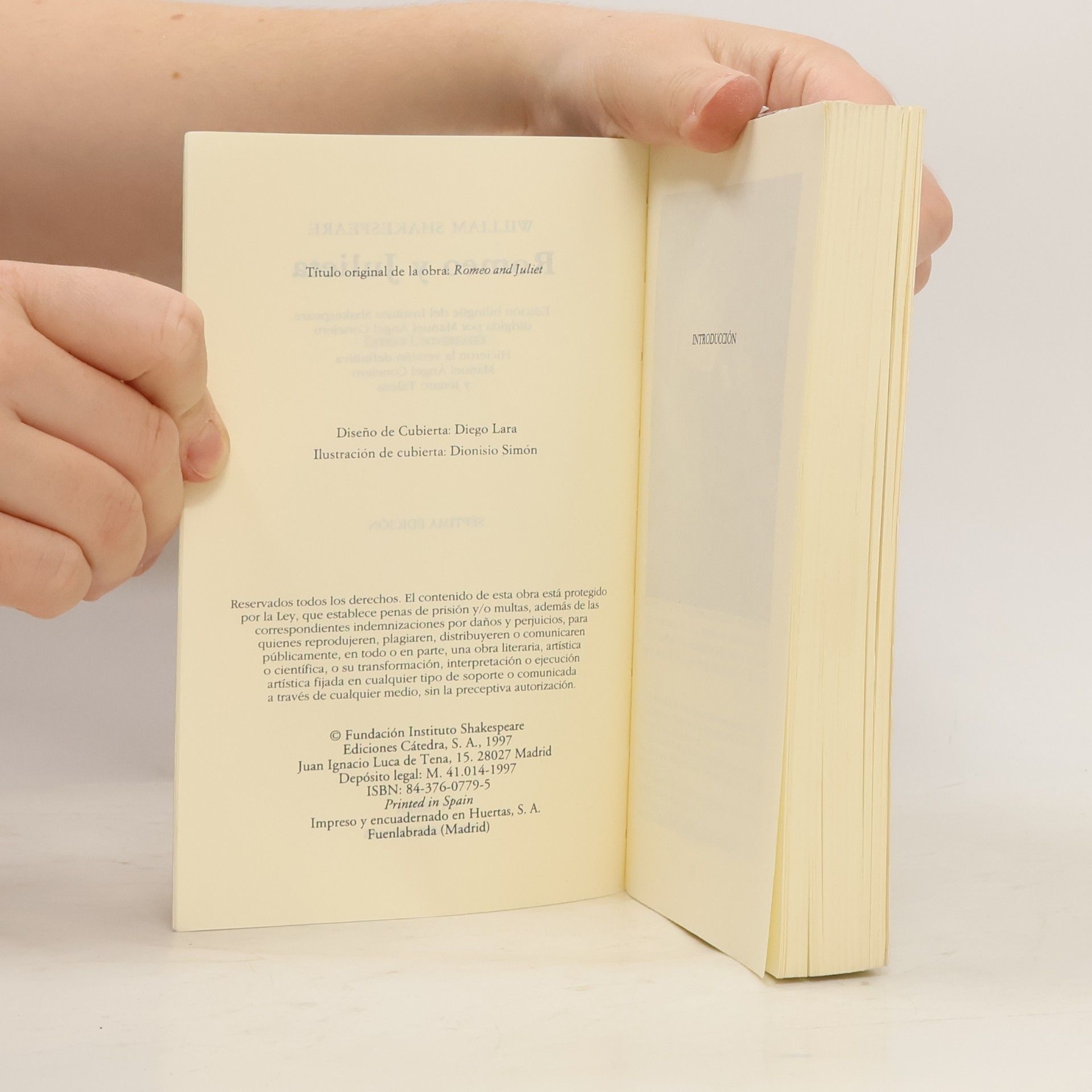 William Shakespeare Letras Universales - 108: Romeo y Julieta: Edición bilingüe del Instituto Shakespeare dirigida por Manuel Ángel Conejero