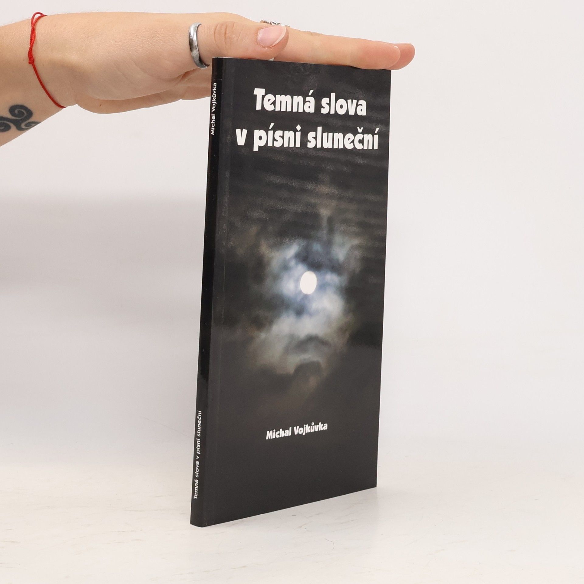 Tereza Hrablíková Temná slova v písni sluneční