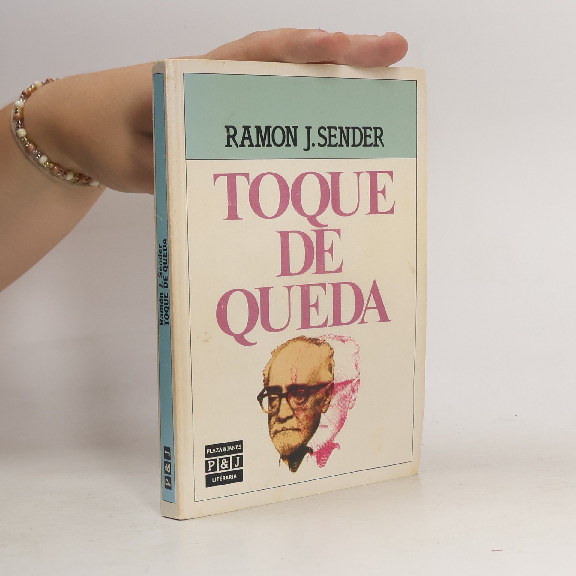 Sender J. Ramón Literaria: Toque de queda