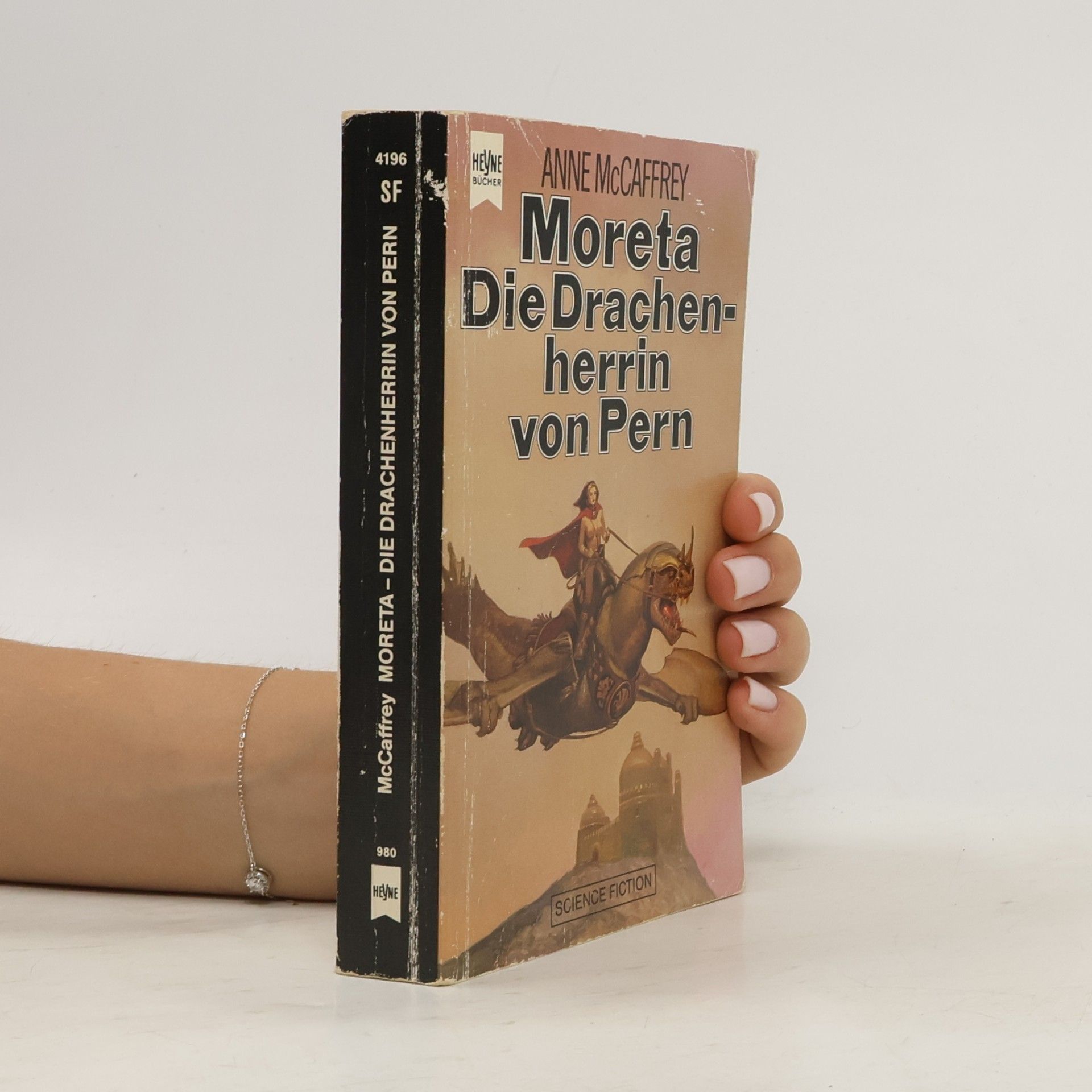 Anne McCaffrey Die Drachenreiter von Pern: Moreta, die Drachenherrin von Pern