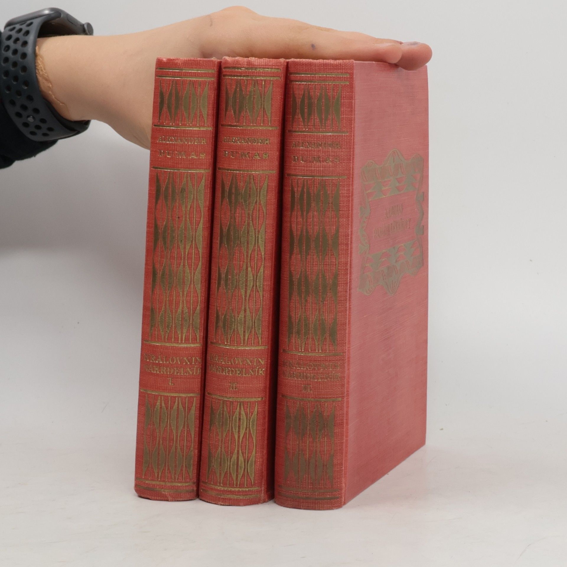 Alexandre Dumas Paměti lékařovy: Královnin náhrdelník - Díly I., II.,III.