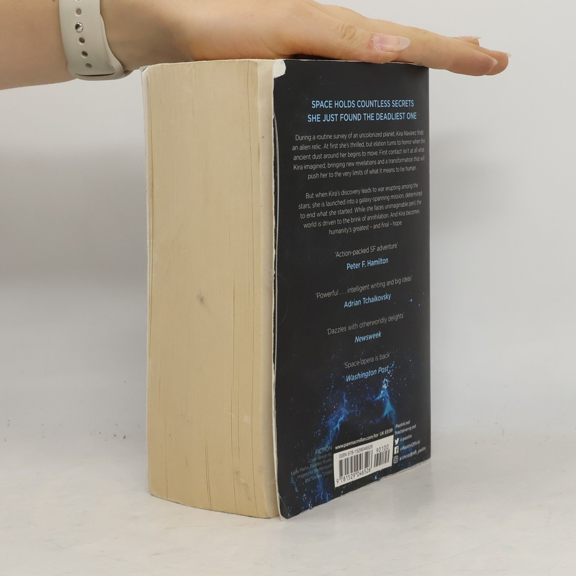 Christopher Paolini To sleep in a sea of stars