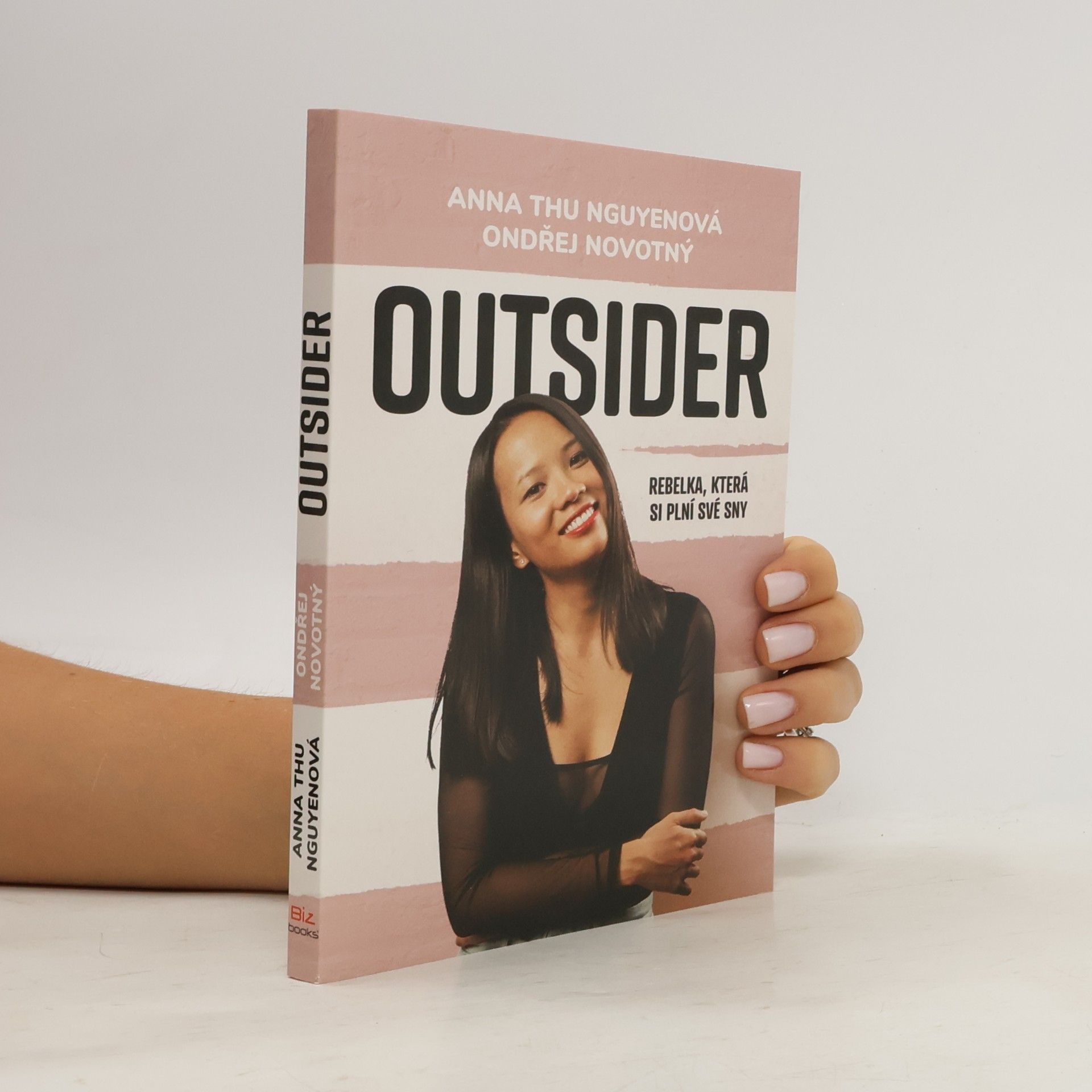 Anna Thu Nguyen Outsider