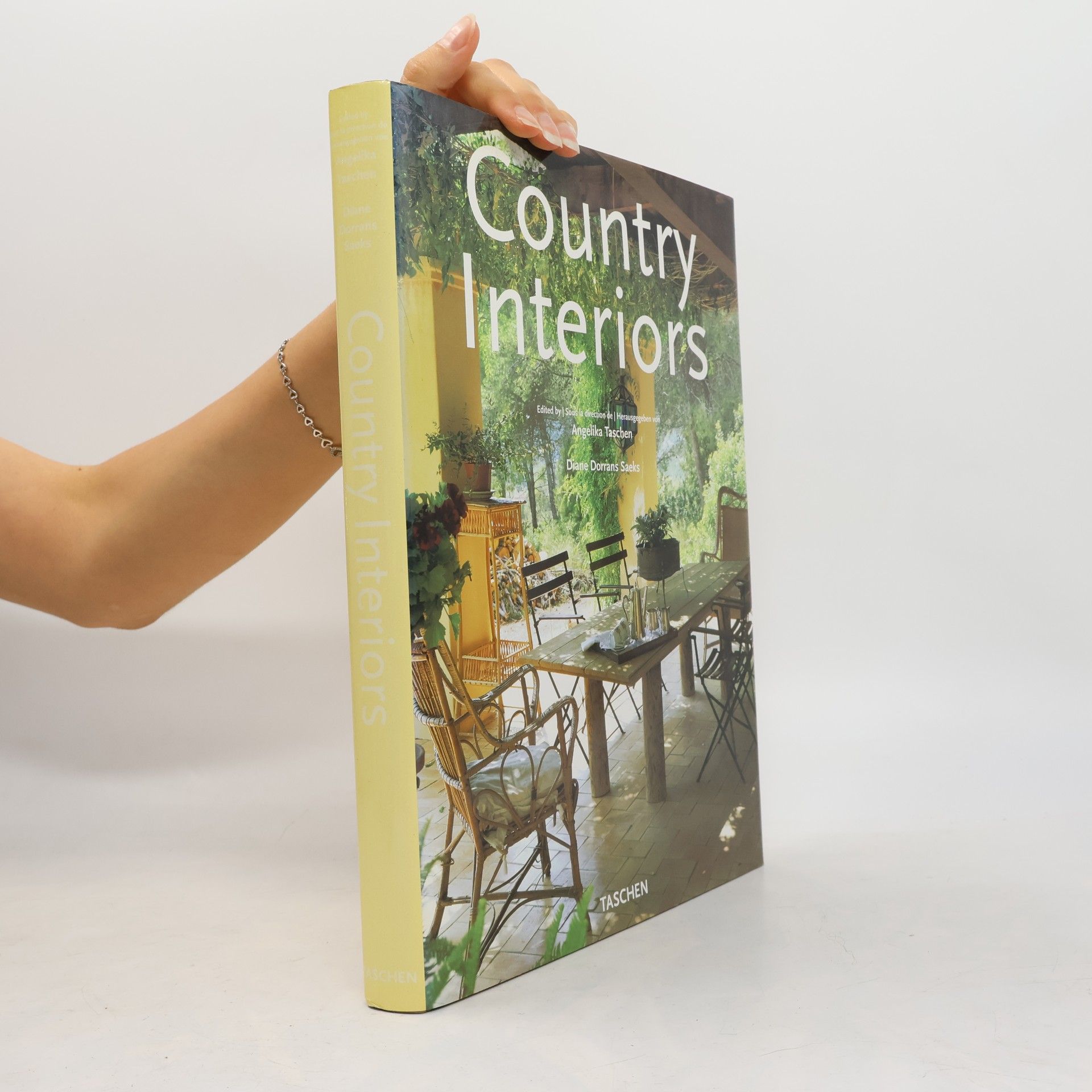 Diane Dorrans Saeks Country Interiors