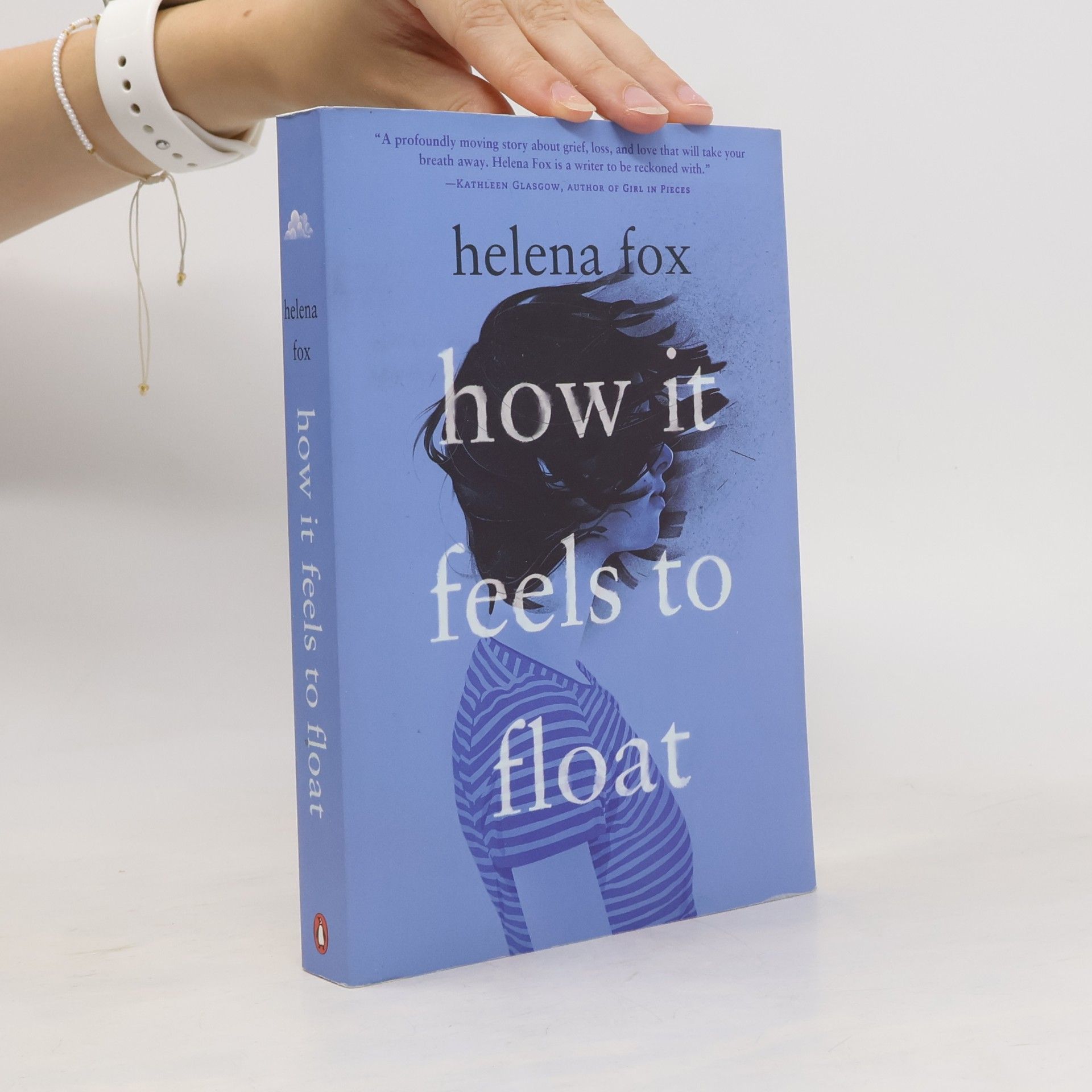 Helena Fox How It Feels to Float