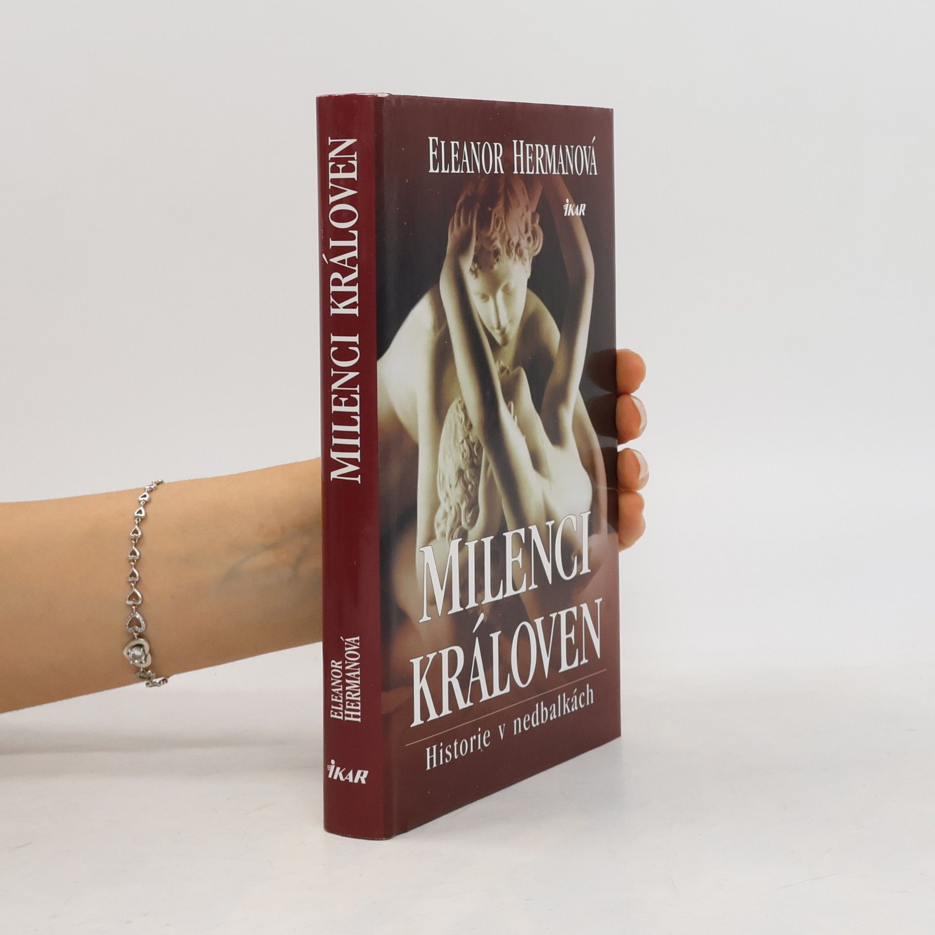 Eleanor Herman Milenci královen
