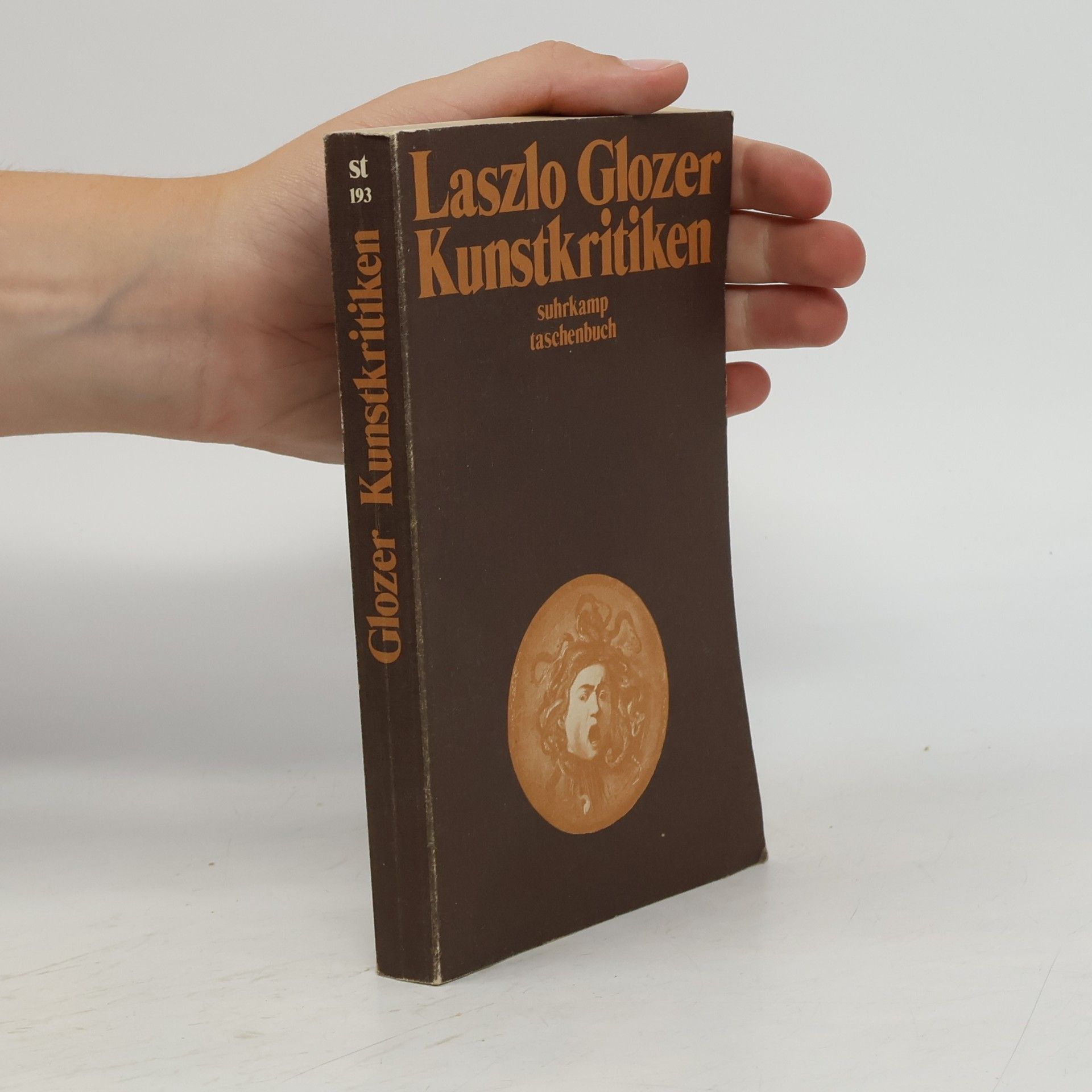 Laszlo Glozer Kunstkritiken