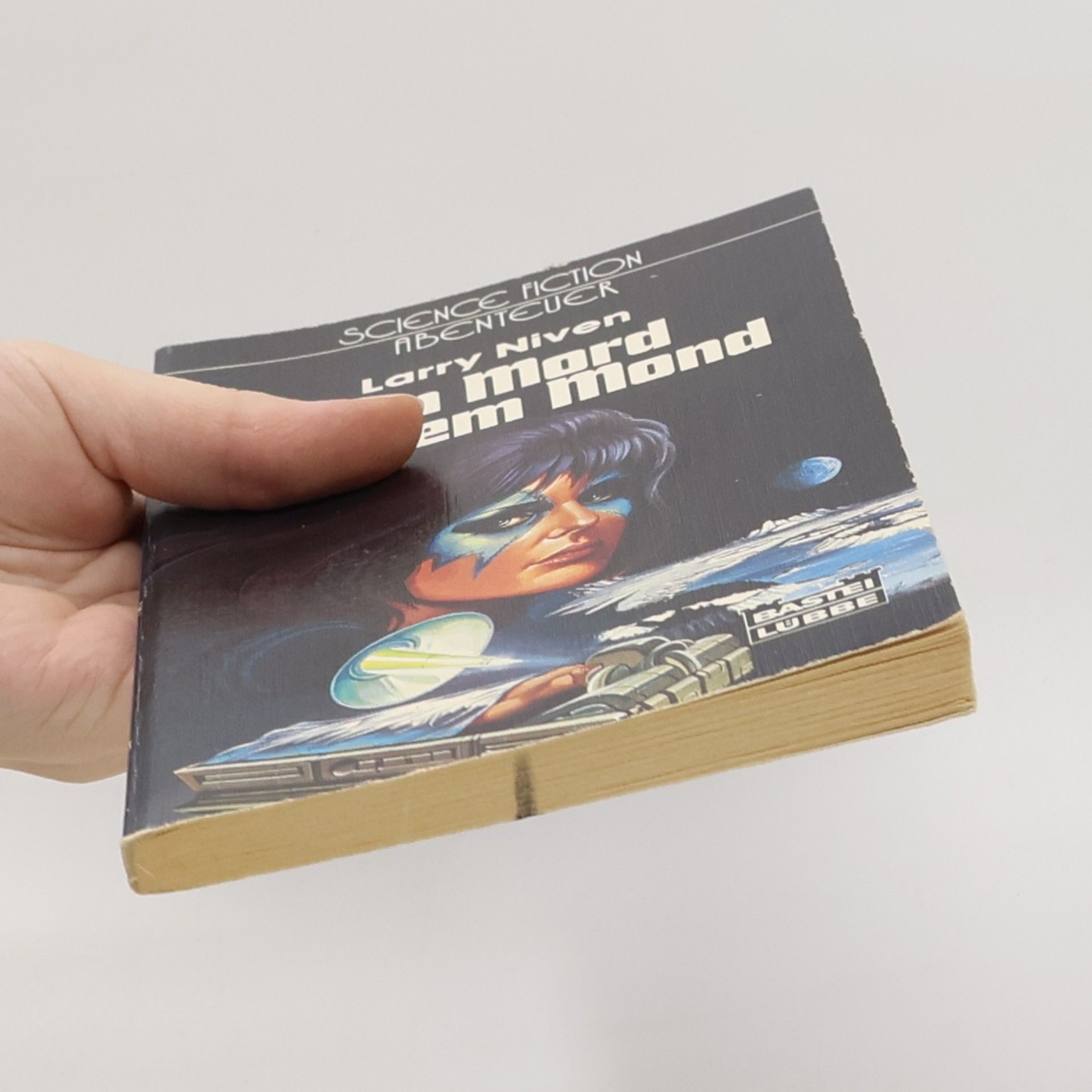 Larry Niven Ein Mord auf dem Mond. Science Fiction