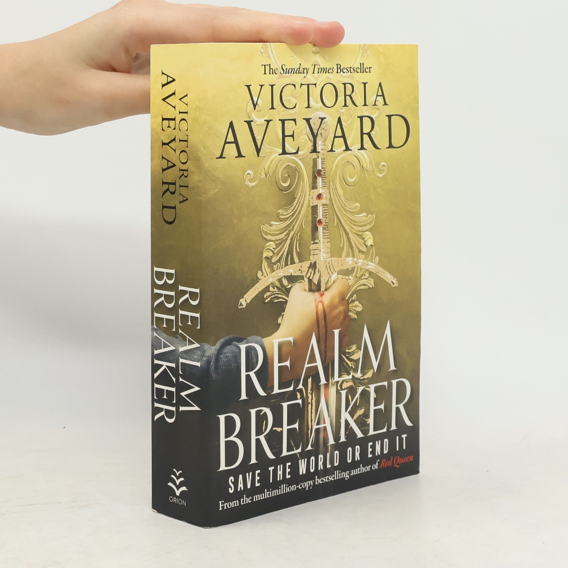 Victoria Aveyard Realm breaker