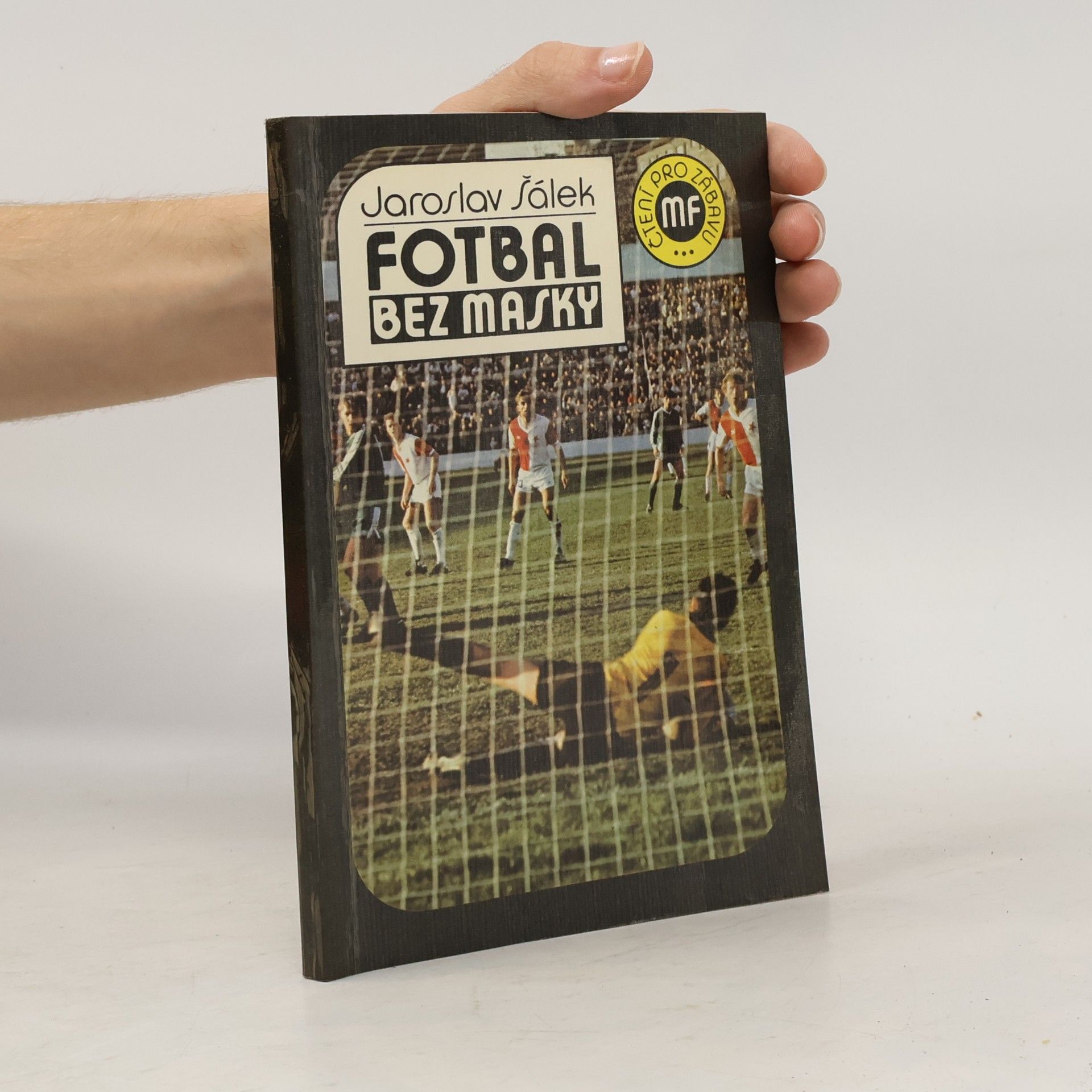 Fotbal bez masky