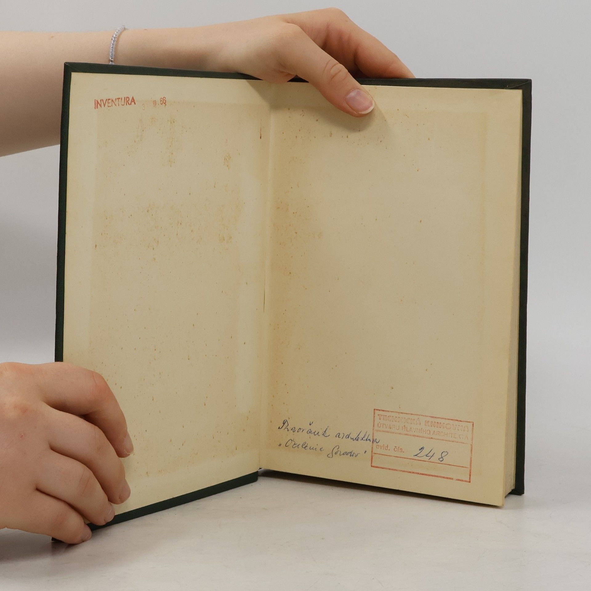 Autorenkollektiv Справочник архитектора том III, полутом II