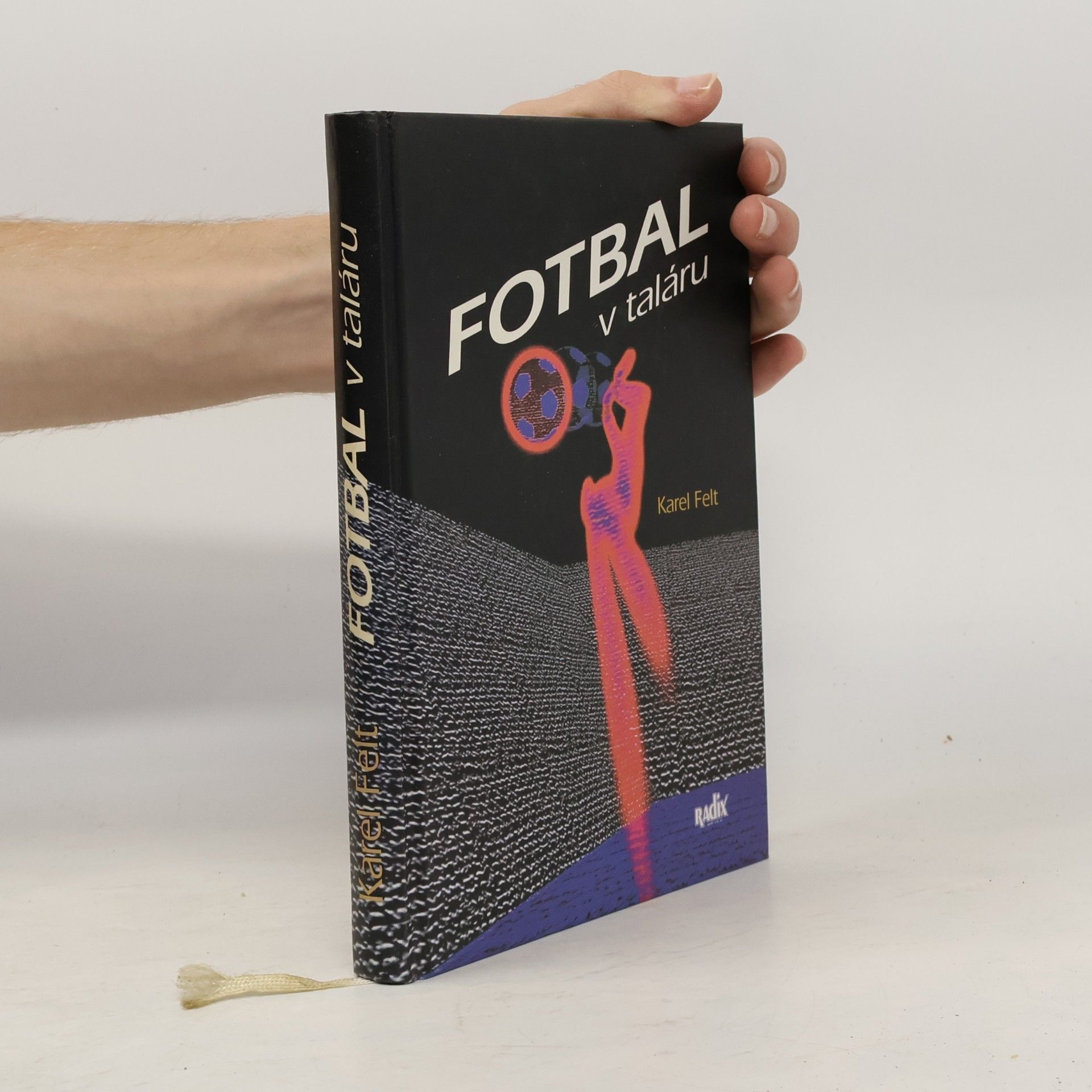 Fotbal v taláru