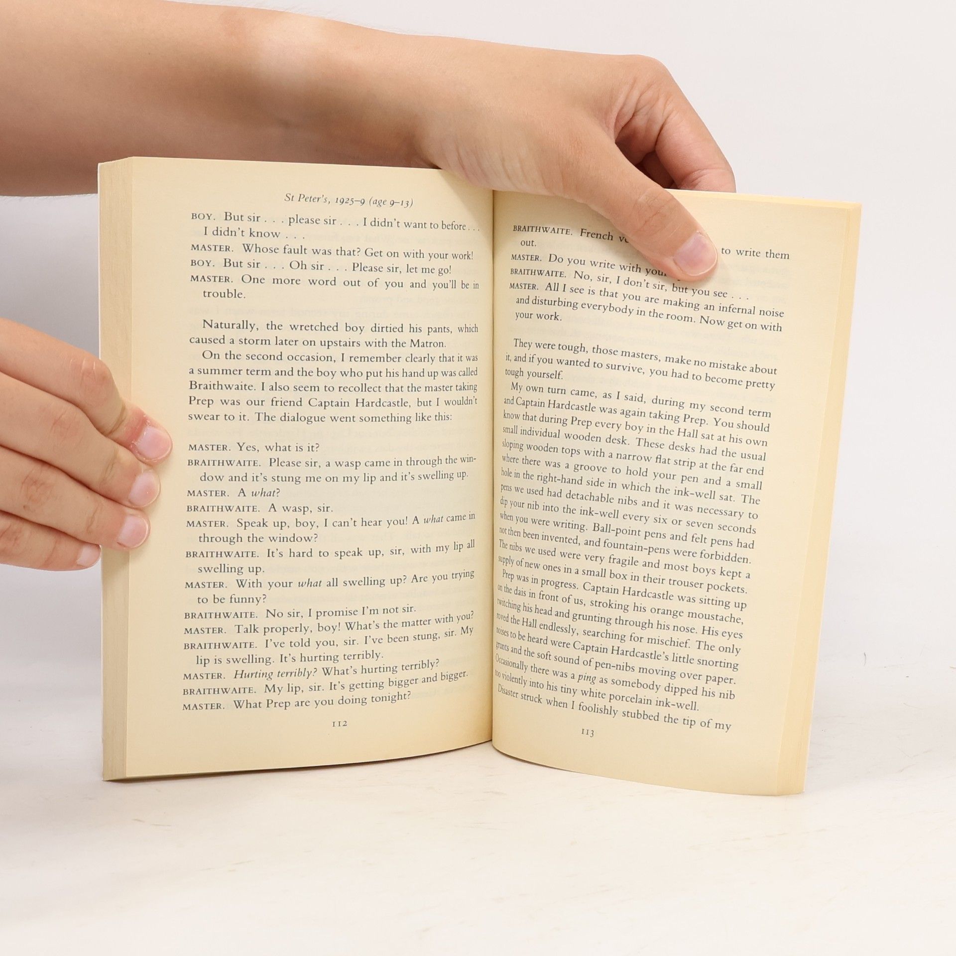 Roald Dahl Boy : tales of childhood