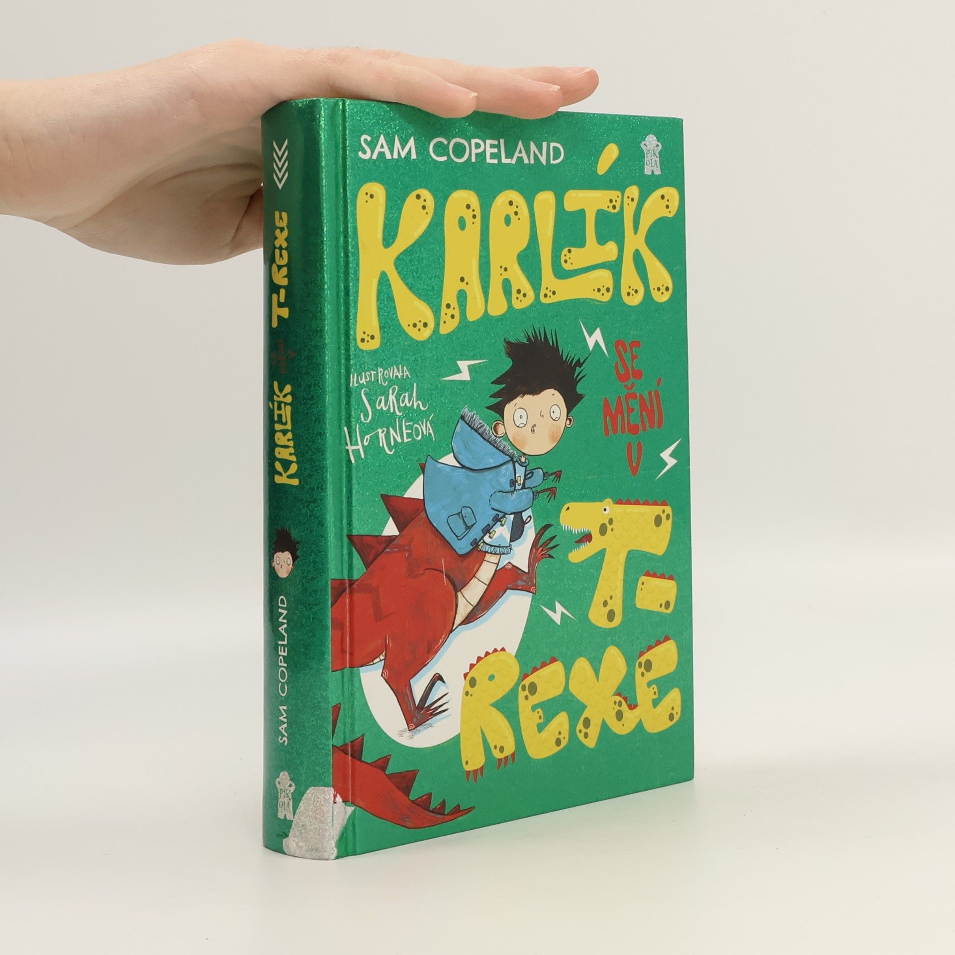 Karlík se mění v T-Rexe