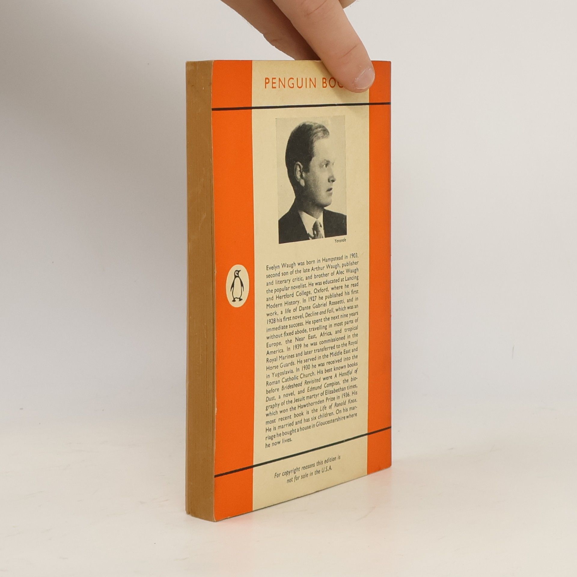 Evelyn Waugh Decline and Fall