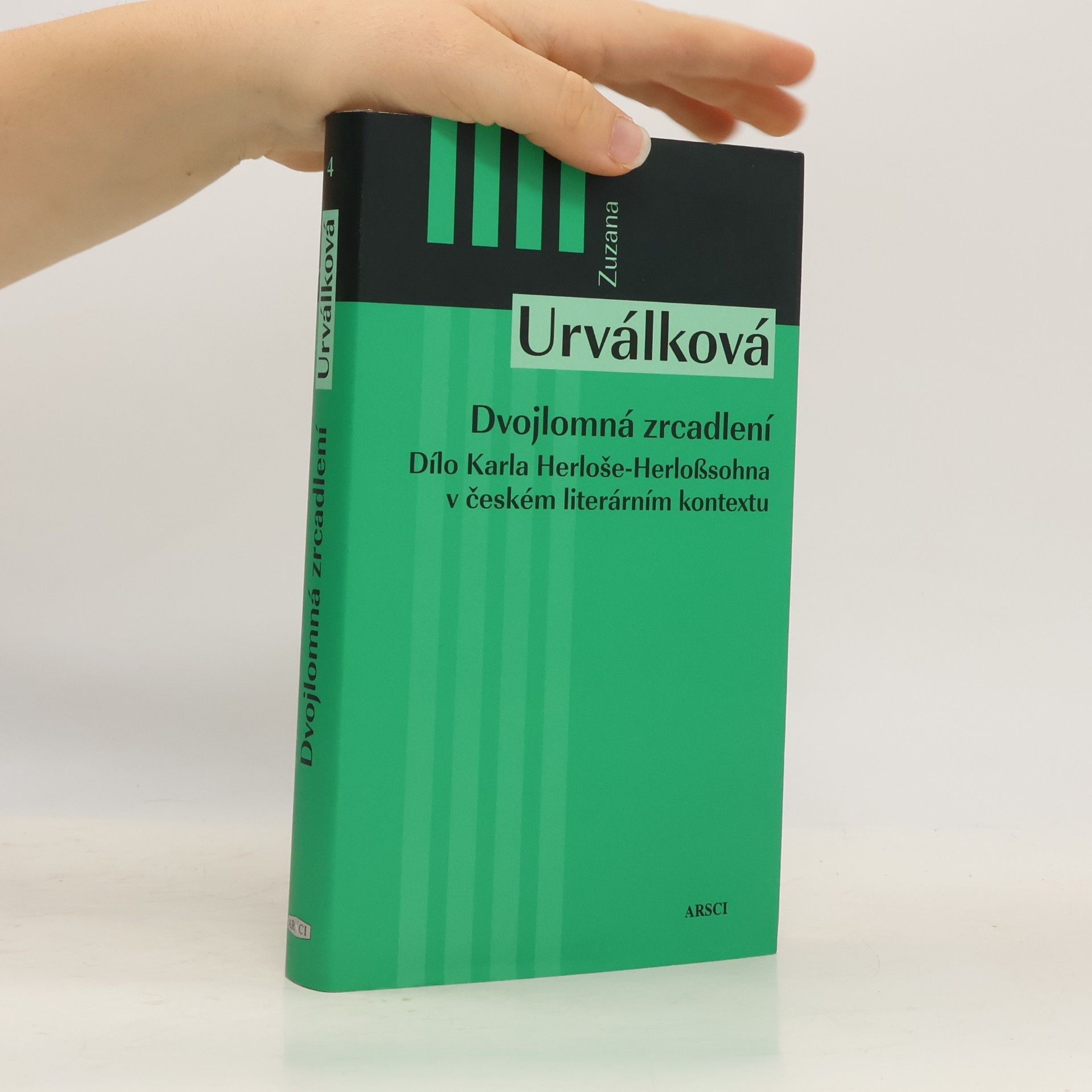 Zuzana Urválková Dvojlomná zrcadlení
