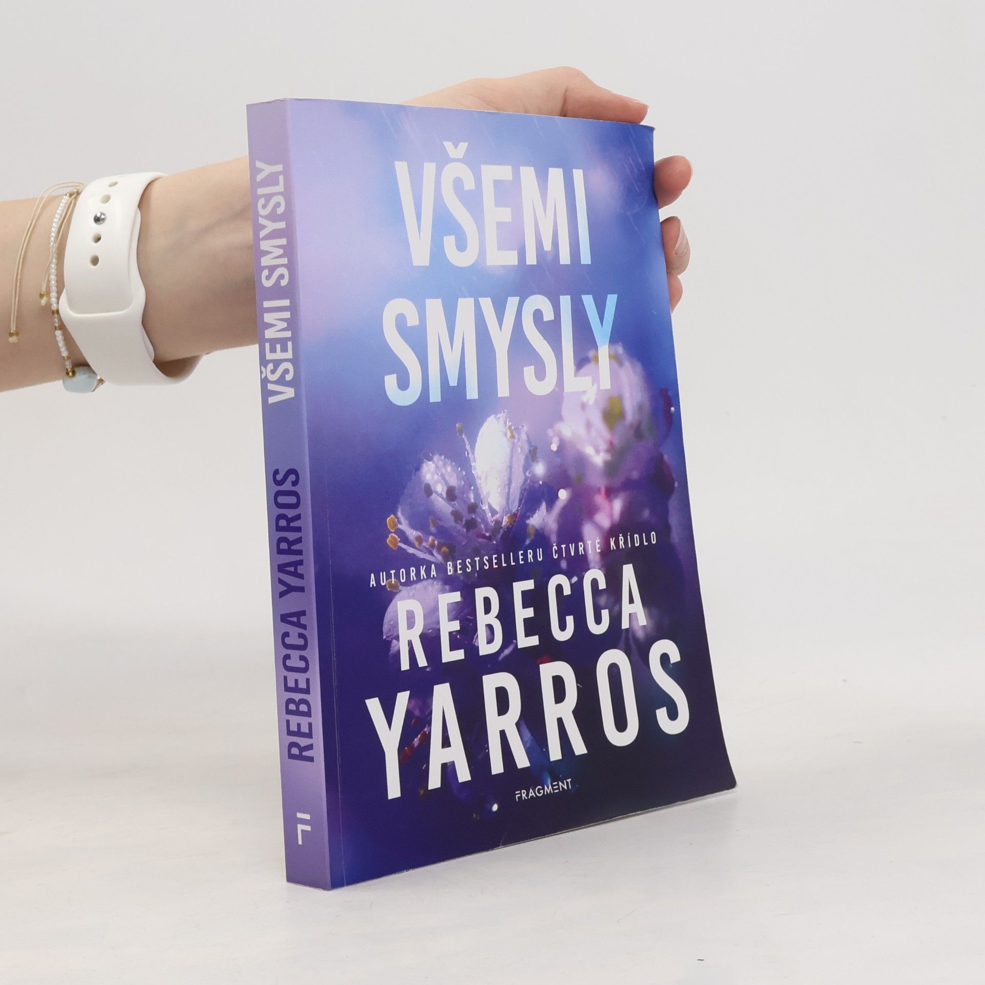 Rebecca Yarros Všemi smysly