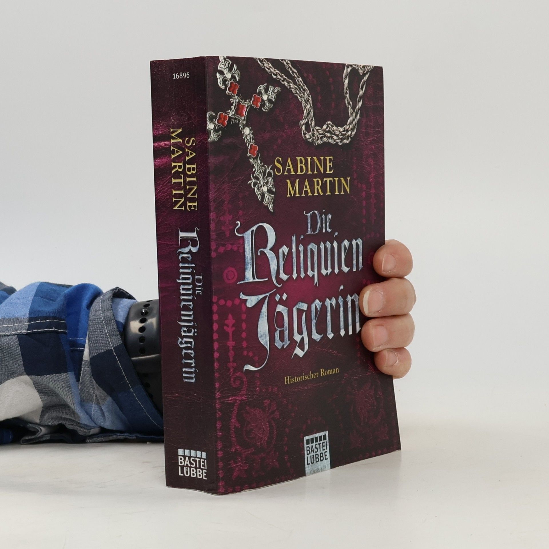 Sabine Martin Die Reliquienjägerin
