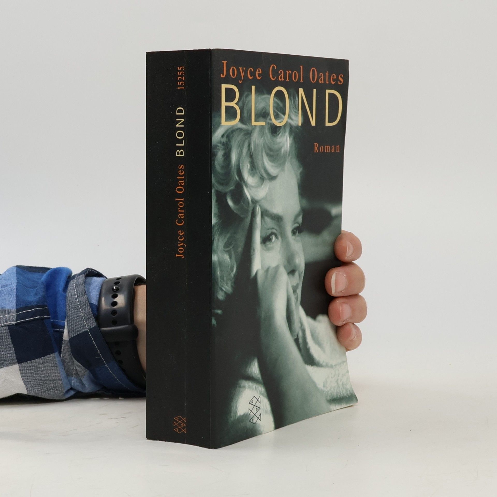 Joyce Carol Oates Blond