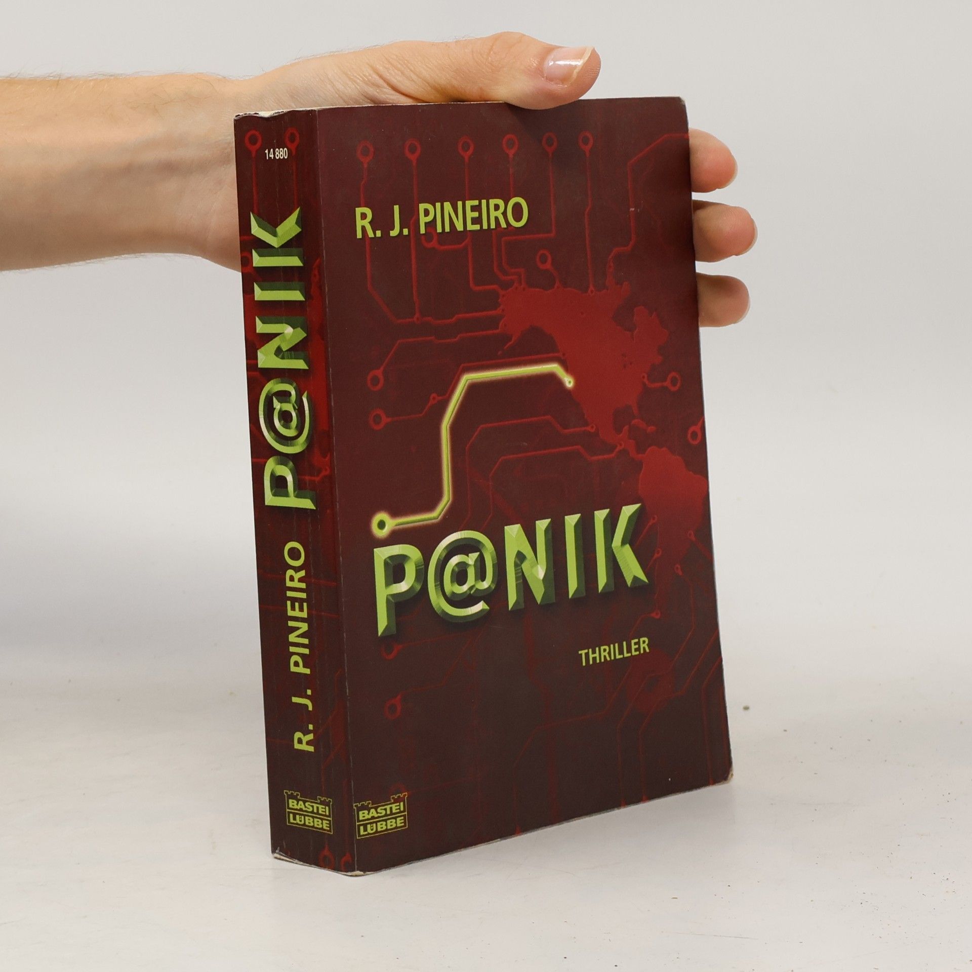 R. J. Pineiro Panik