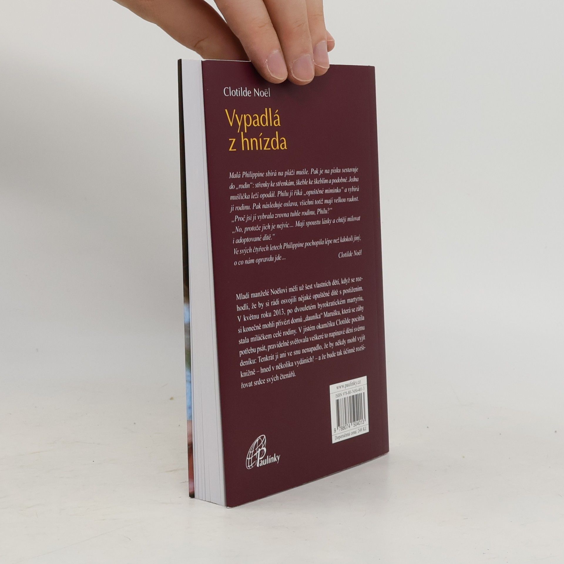Clotilde Noël Vypadlá z hnízda