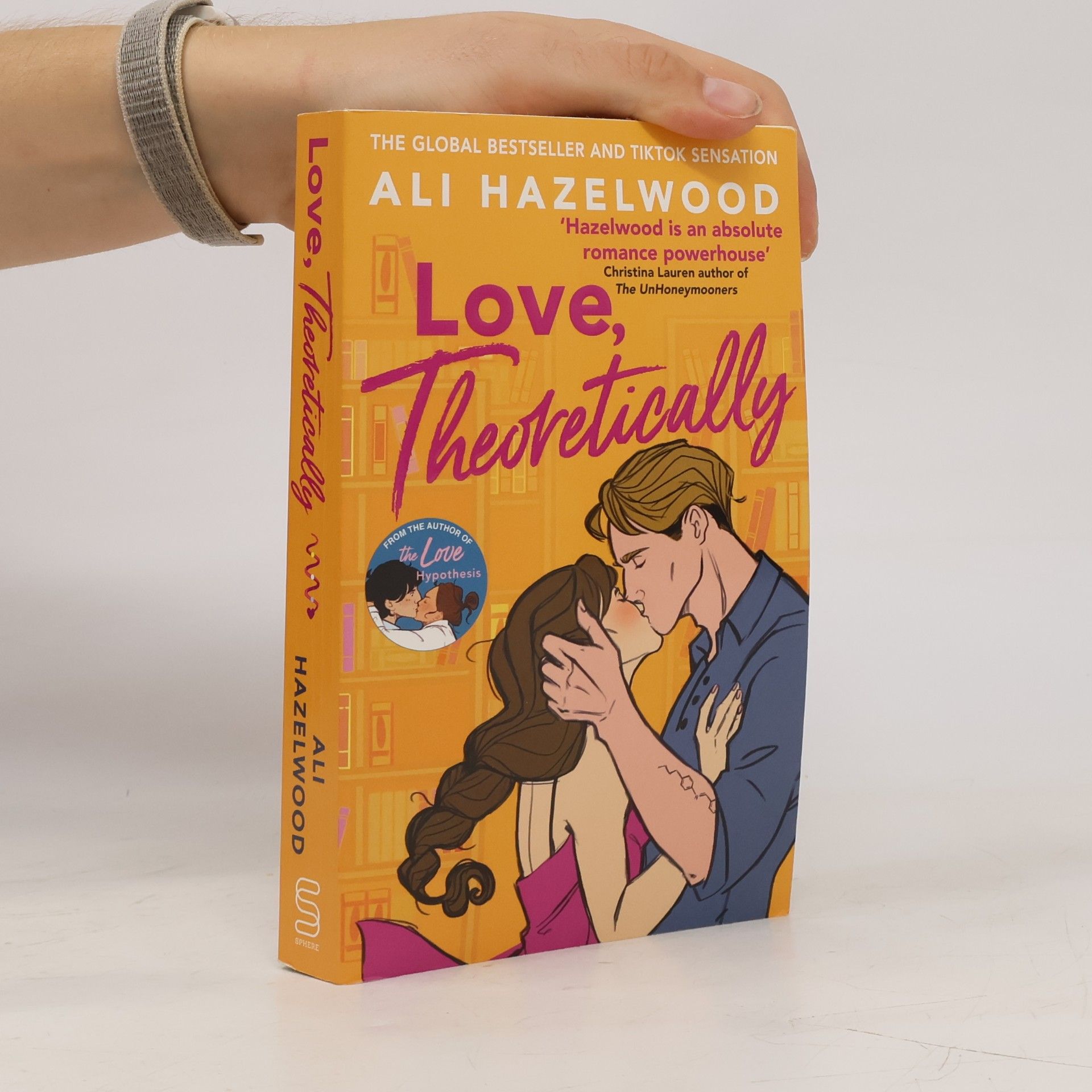 Ali Hazelwood Love, Theoretically