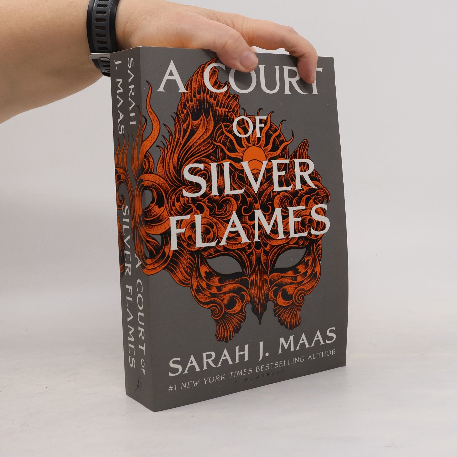 Sarah J. Maas A Court of Silver Flames