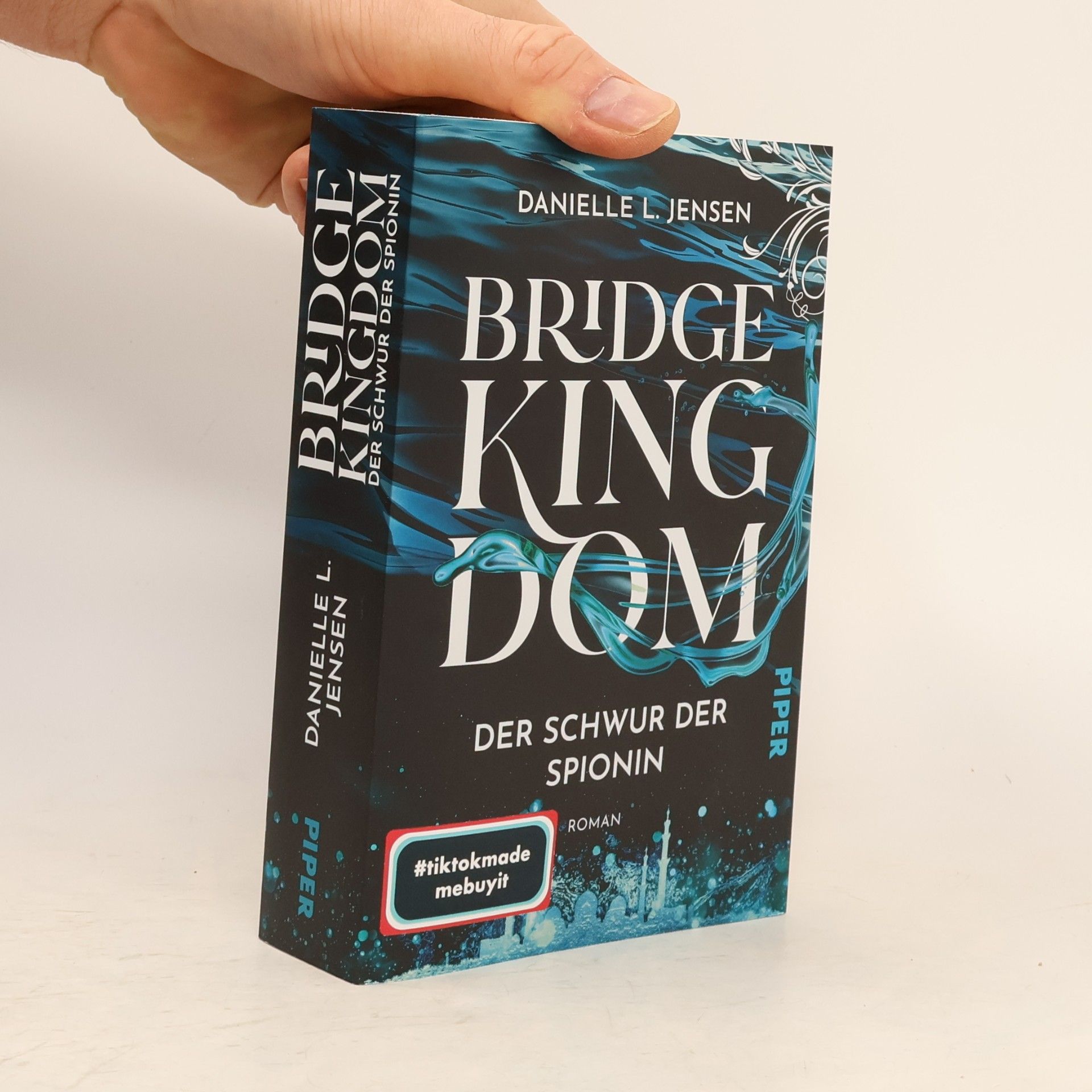Danielle L. Jensen Bridge Kingdom – Der Schwur der Spionin