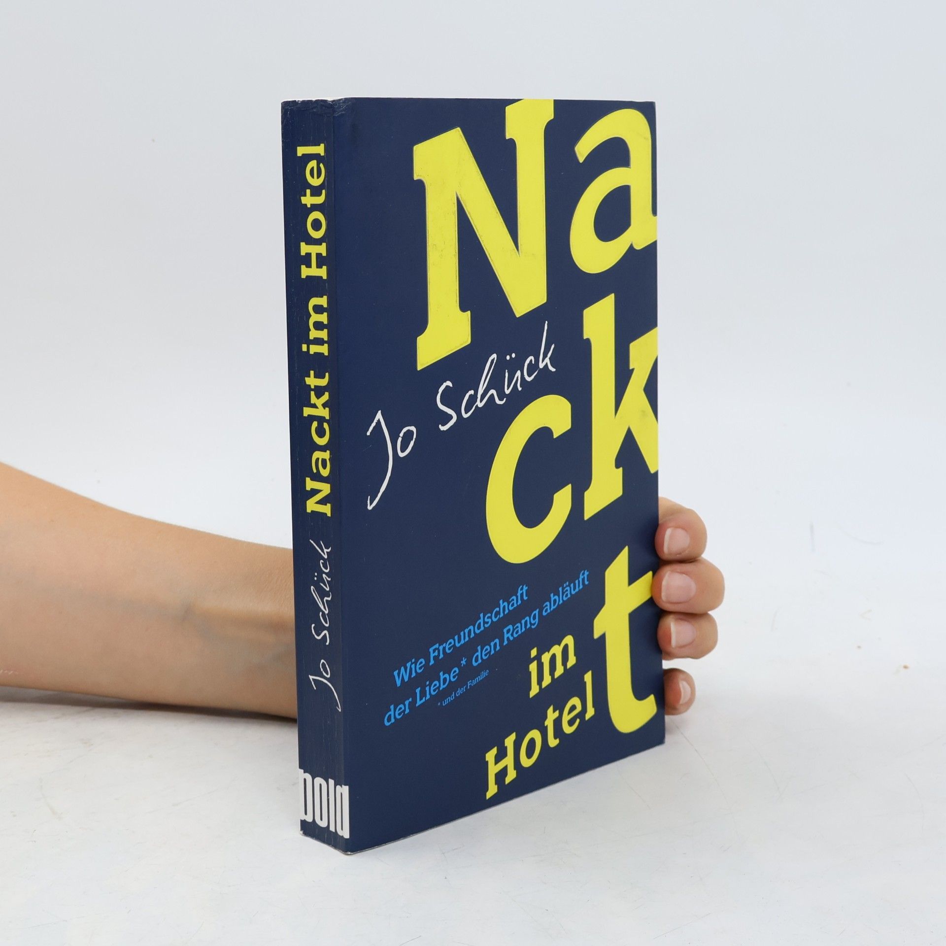 Jo Schück Nackt im Hotel