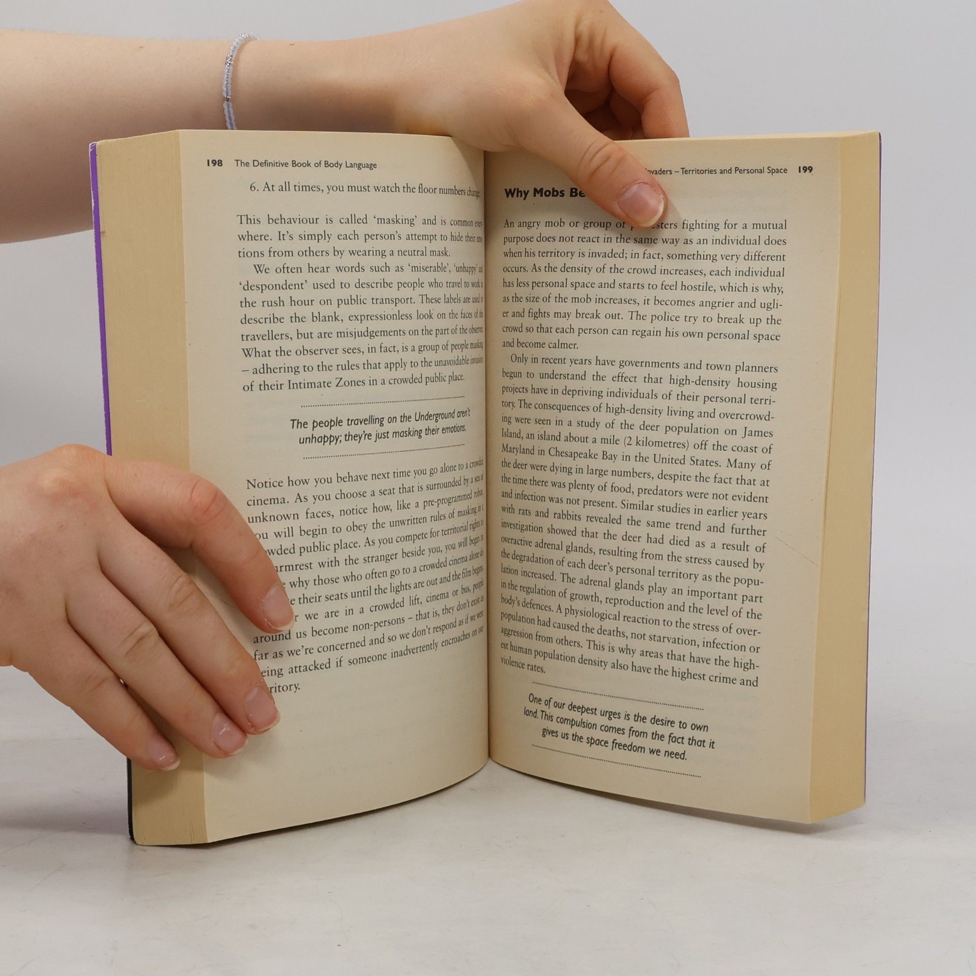 Allan Pease The definitive book of body language
