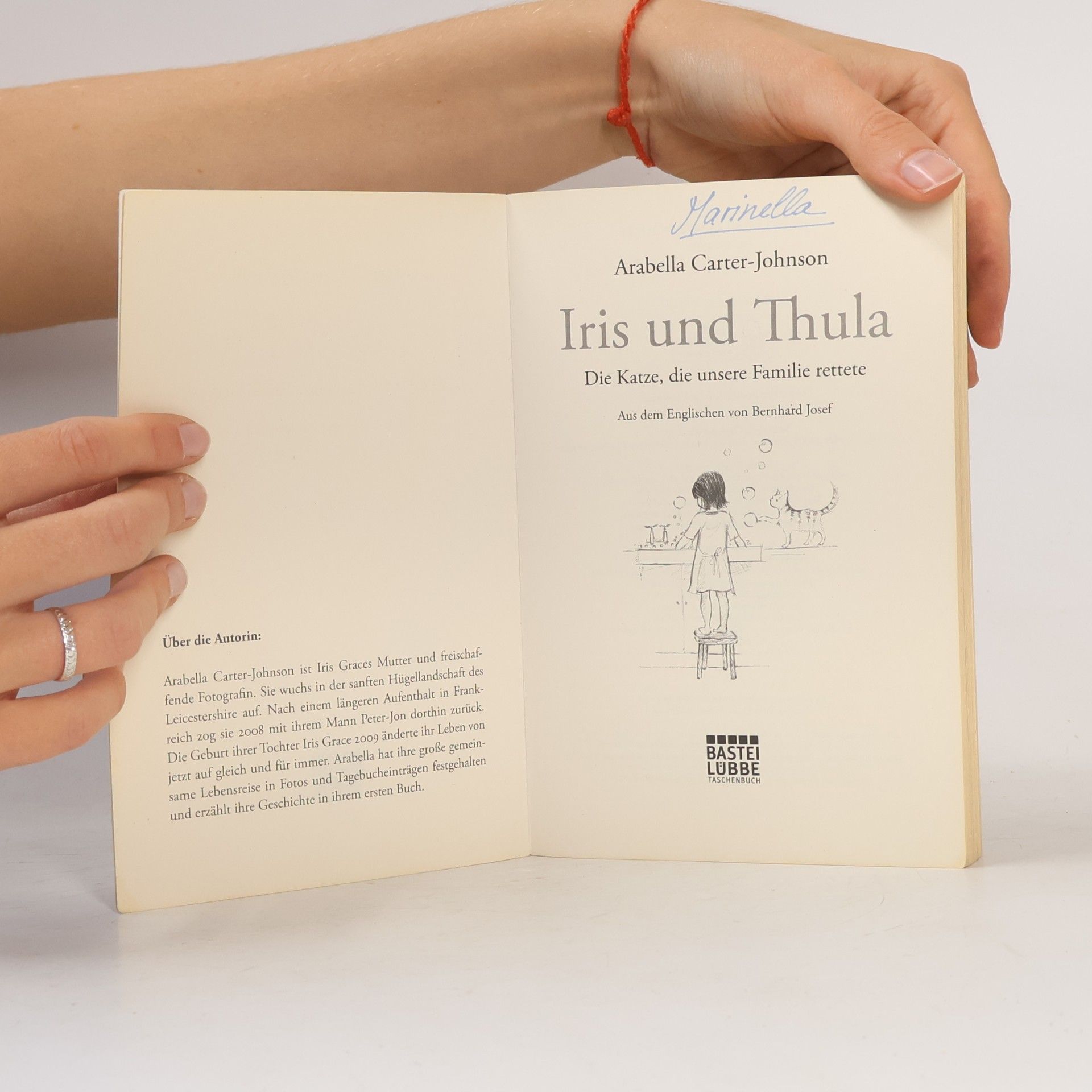 Arabella Carter-Johnson Iris und Thula