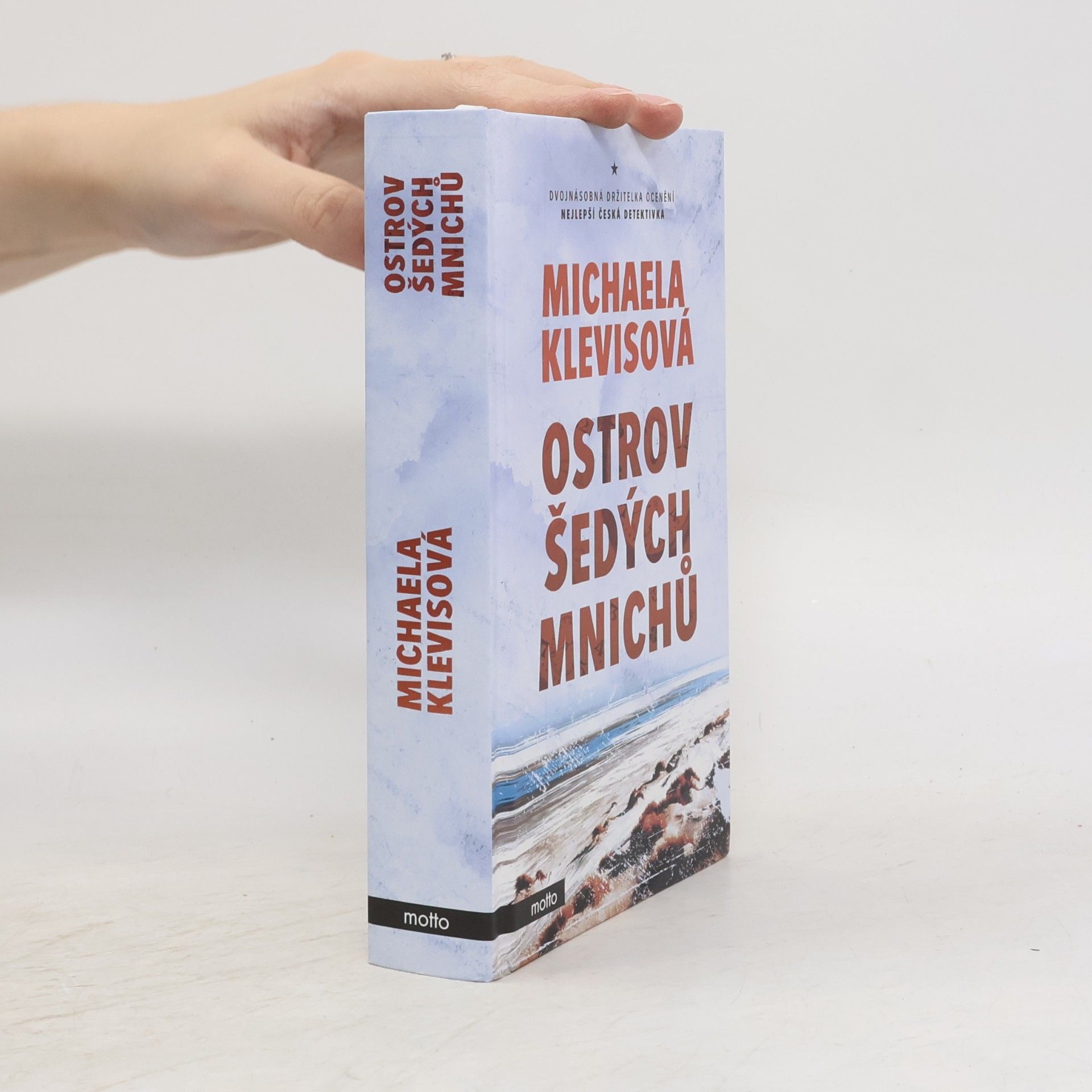 Michaela Klevisová Ostrov šedých mnichů