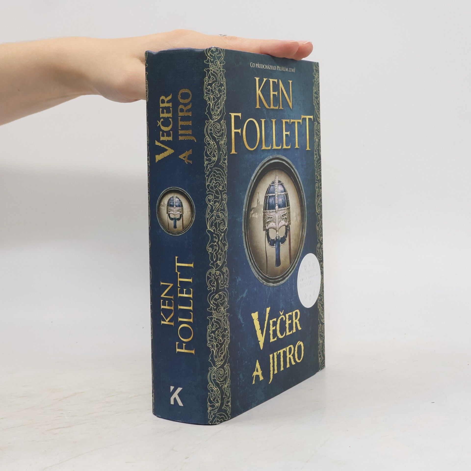 Ken Follett Večer a jitro