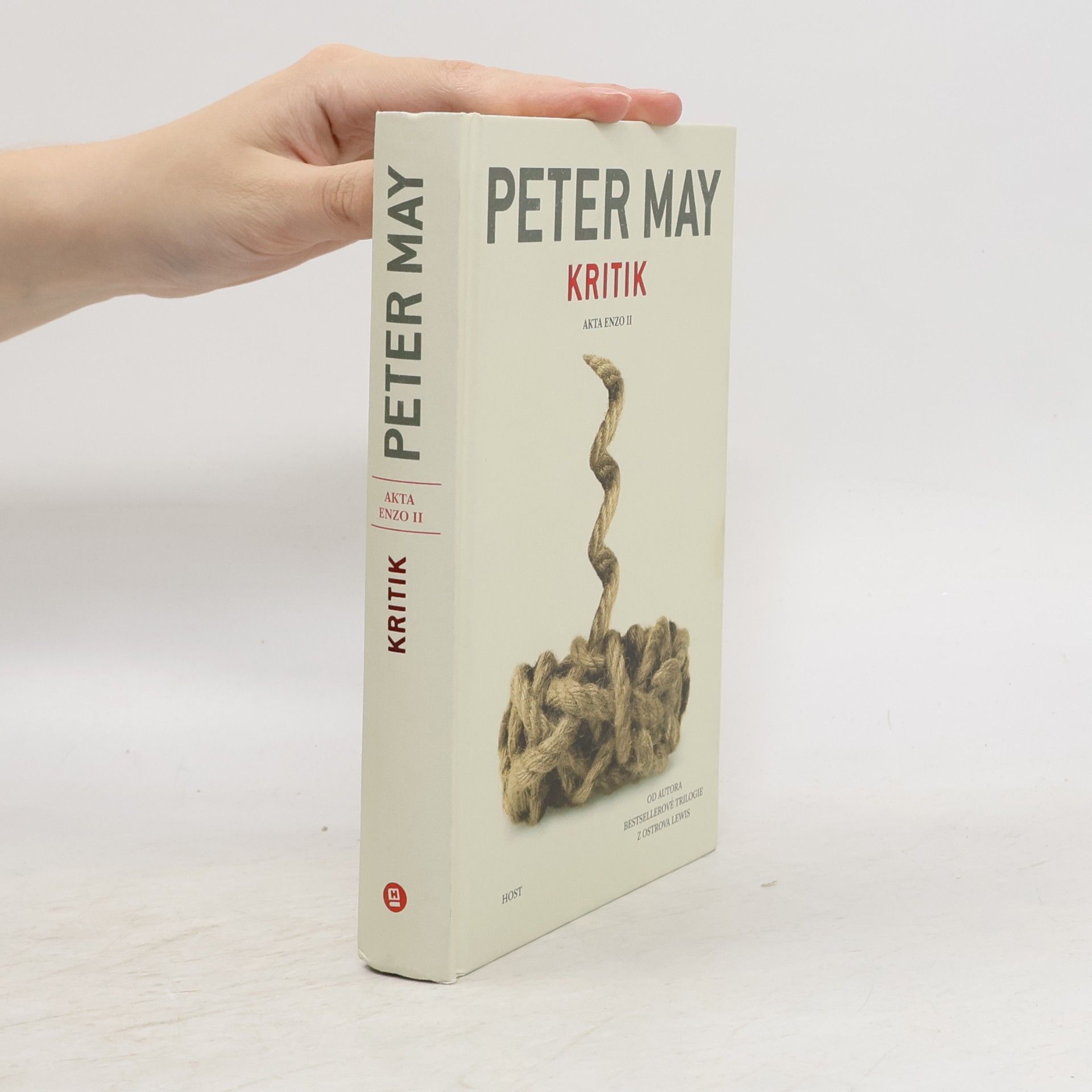 Peter May Kritik
