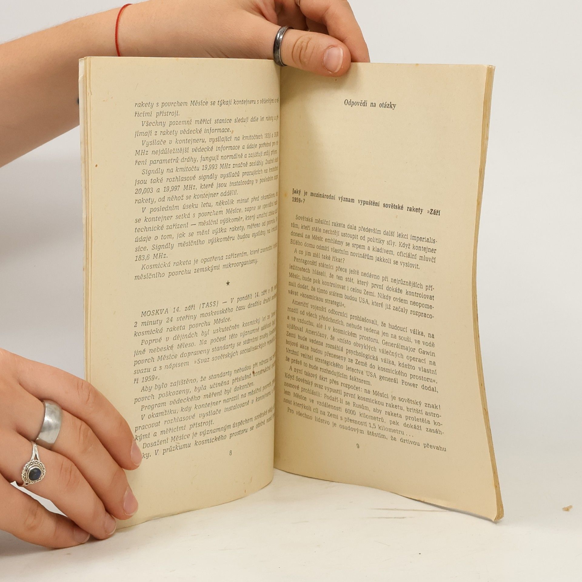 Various authors 13. září 1959, 22.02.24 hodin. Sovětská kosmická raketa na Měsíci