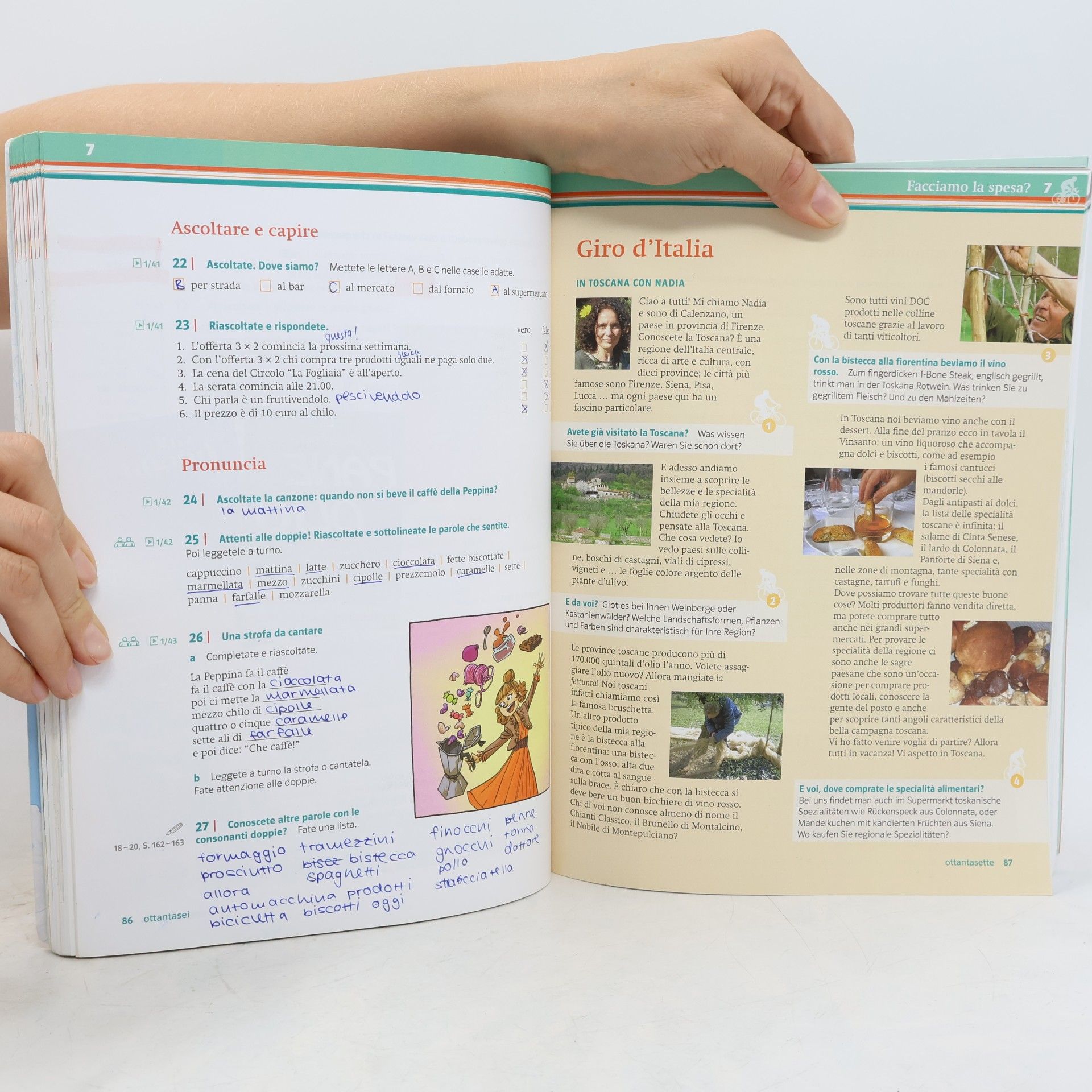 Kolektiv autorů Con piacere / Lehr- und Arbeitsbuch mit 2 Audio-CDs A1