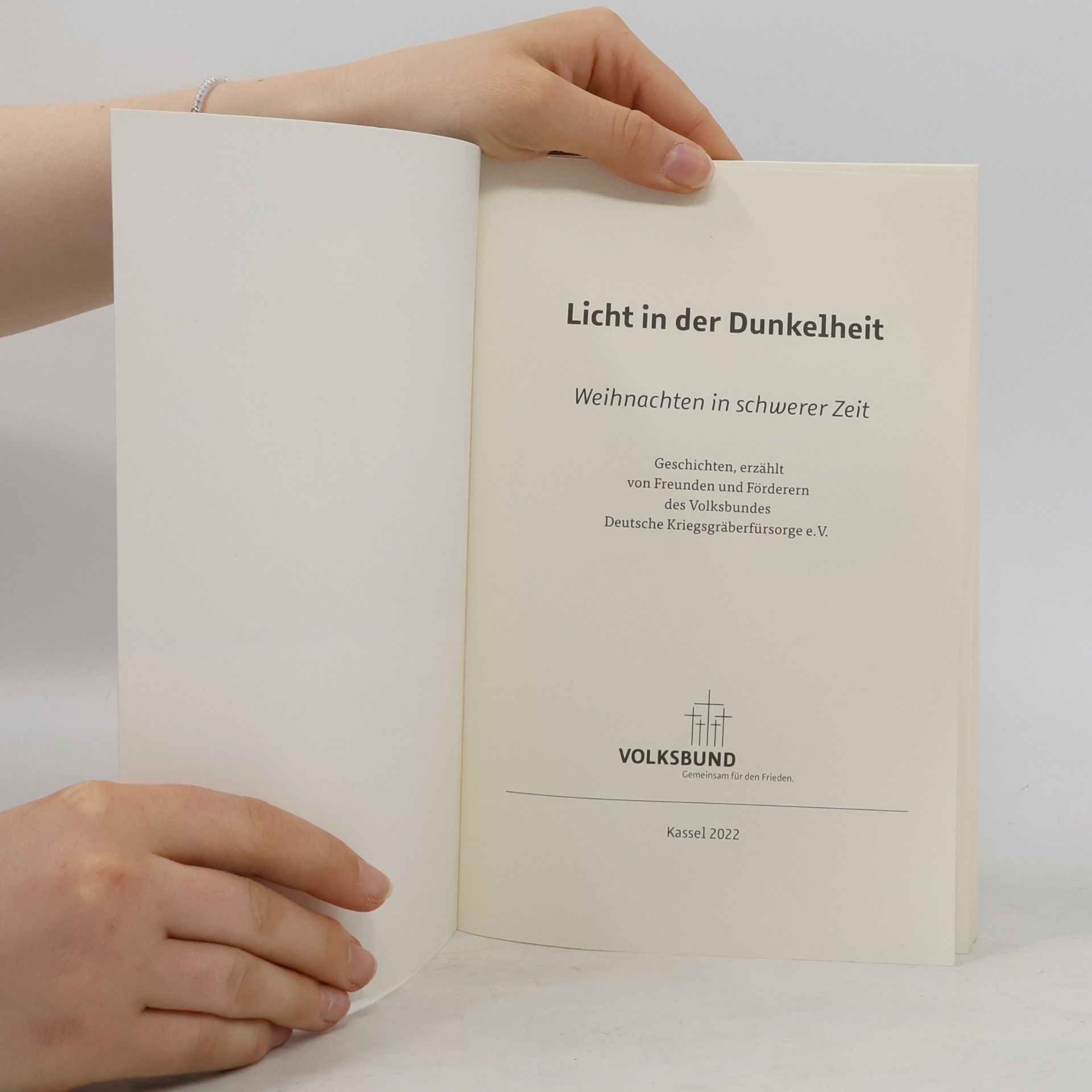 Autores varios Licht in der Dunkelheit - Weihnachten in schwerer Zeit